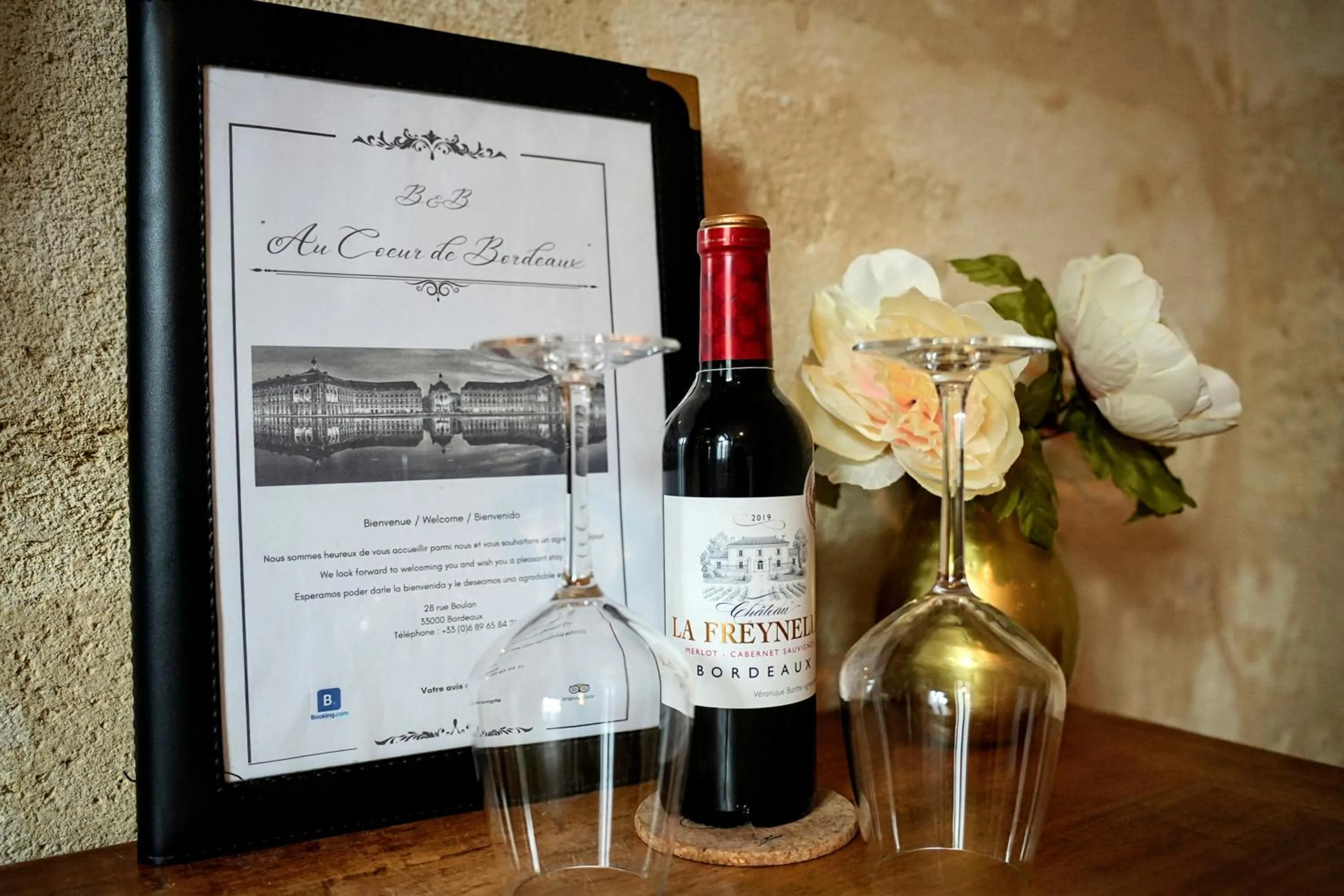 Decorative detail in Au Coeur de Bordeaux B&B