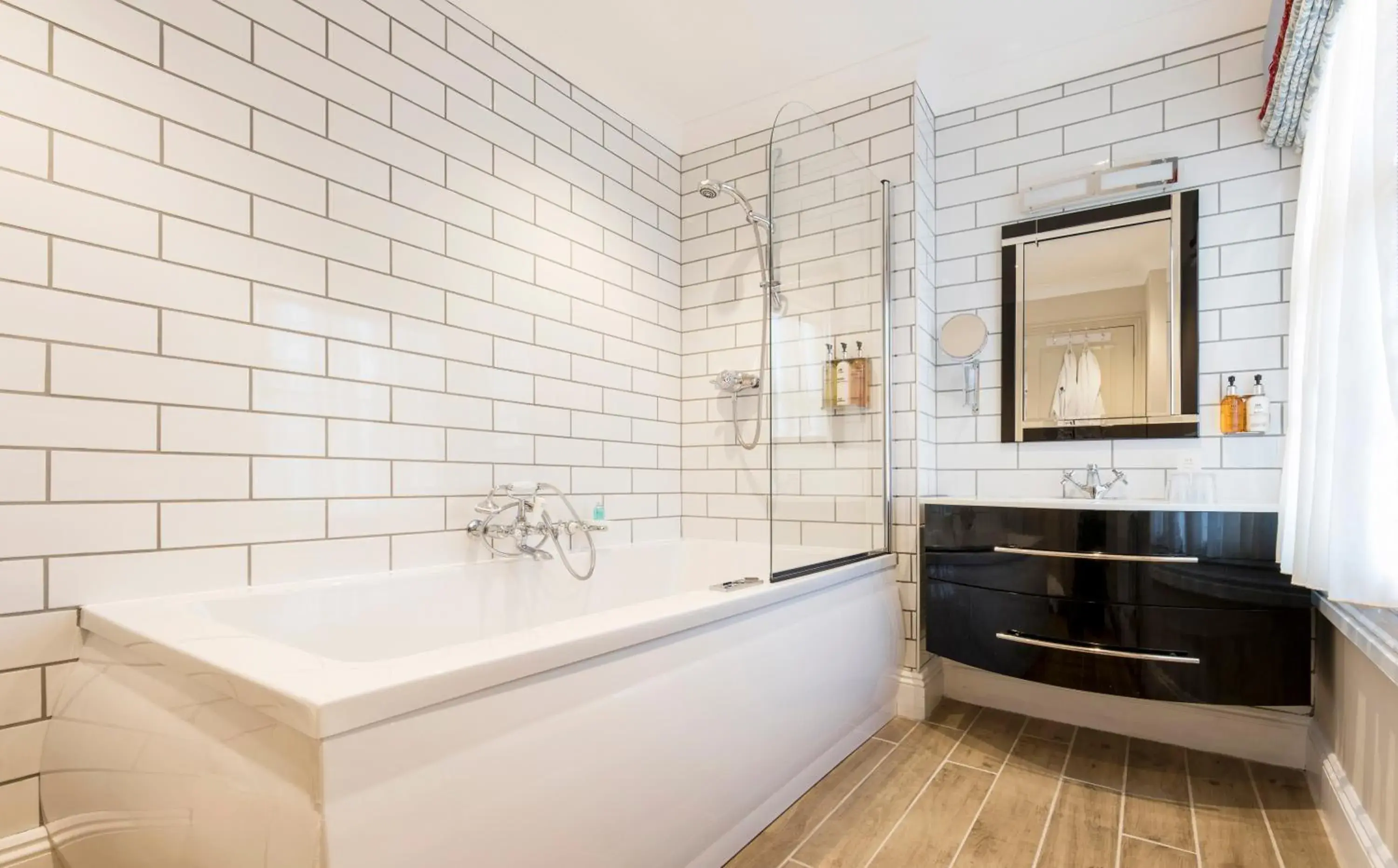 Deluxe Double Room in Royal Seven Stars Hotel Deluxe Double Room in Royal Seven Stars Hotel