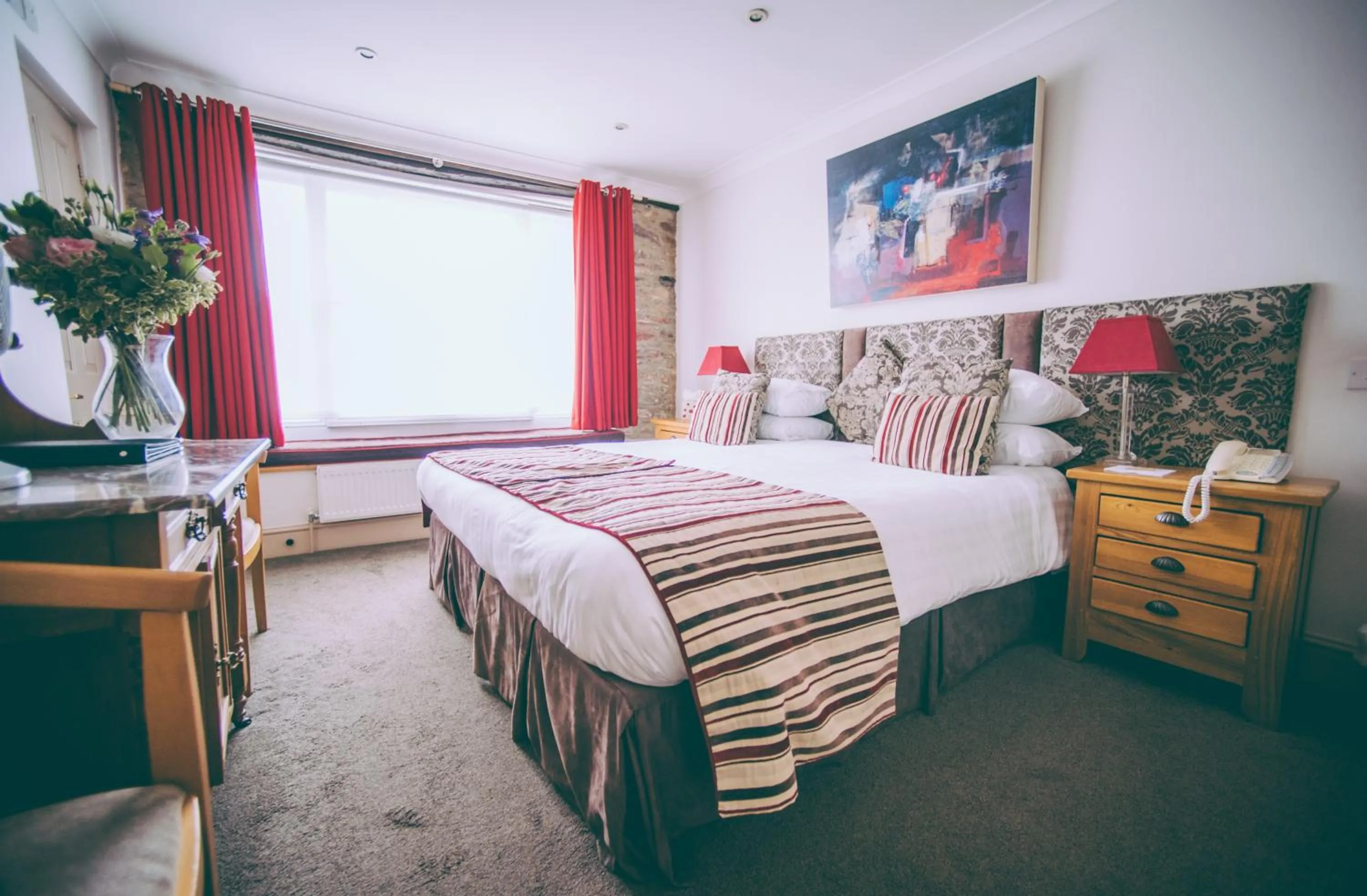 Bed in Royal Seven Stars Hotel