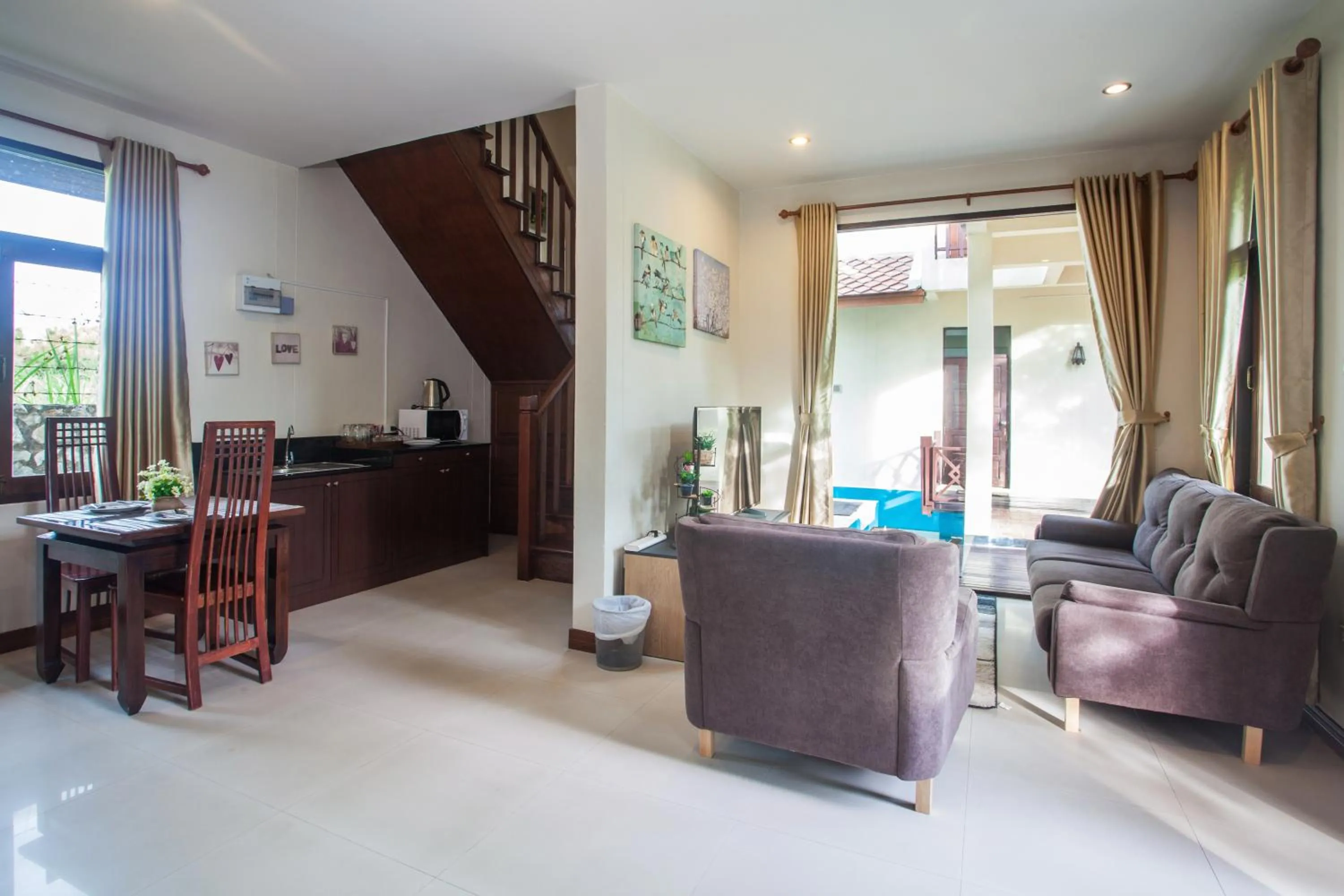 Living room in Achawalai Residence Village By Song