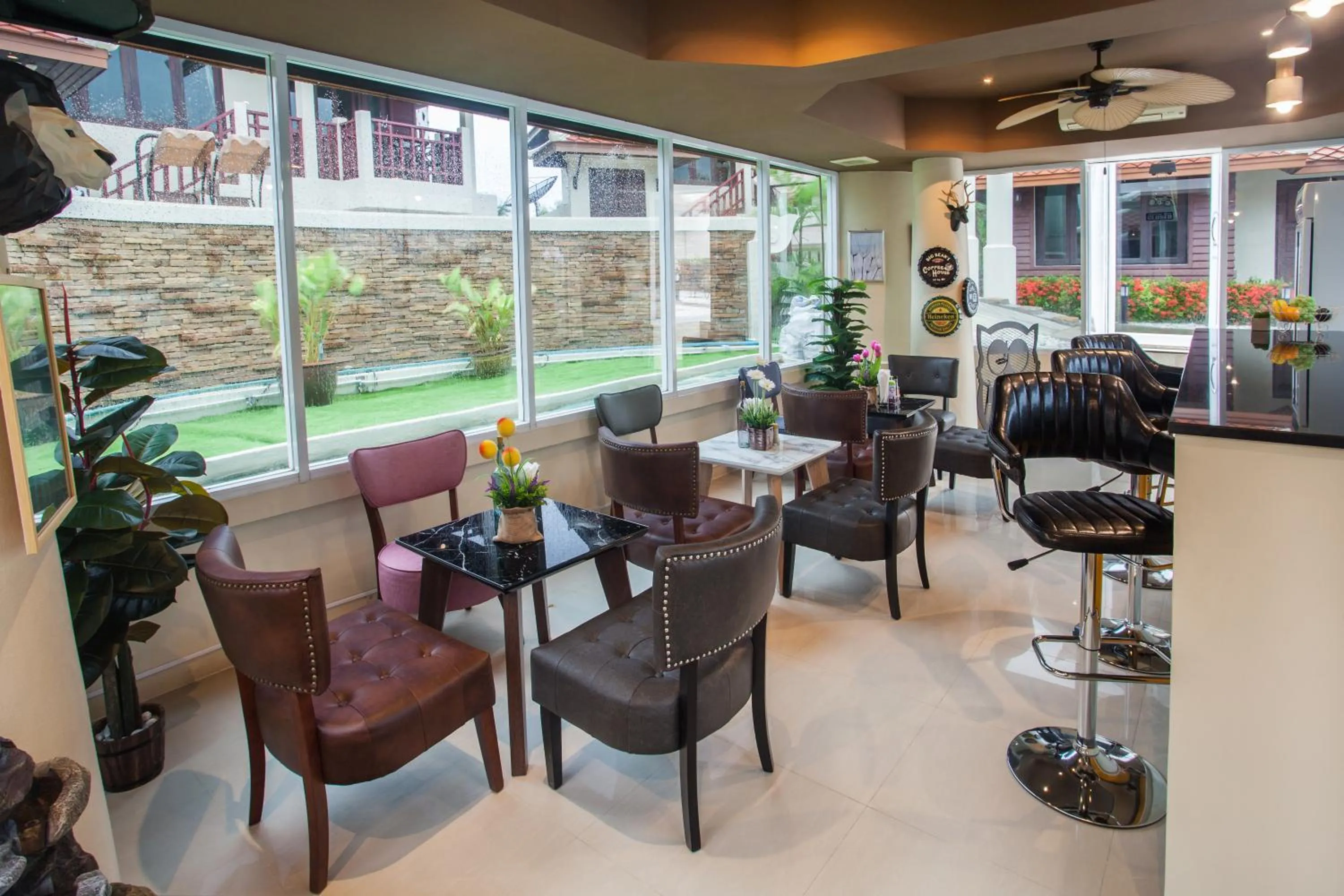 Lounge or bar in Achawalai Residence Village By Song