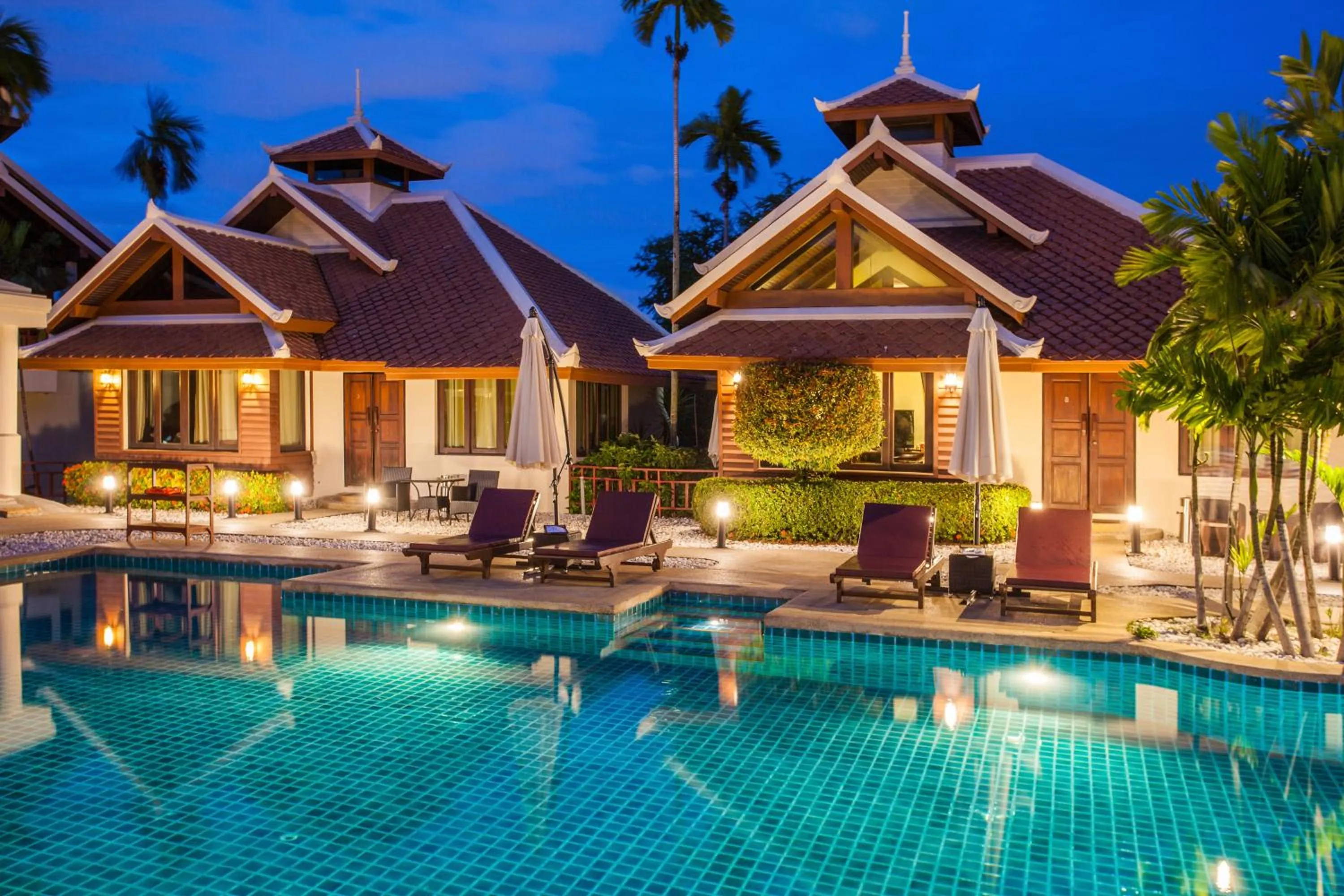 Night in Achawalai Residence Village By Song