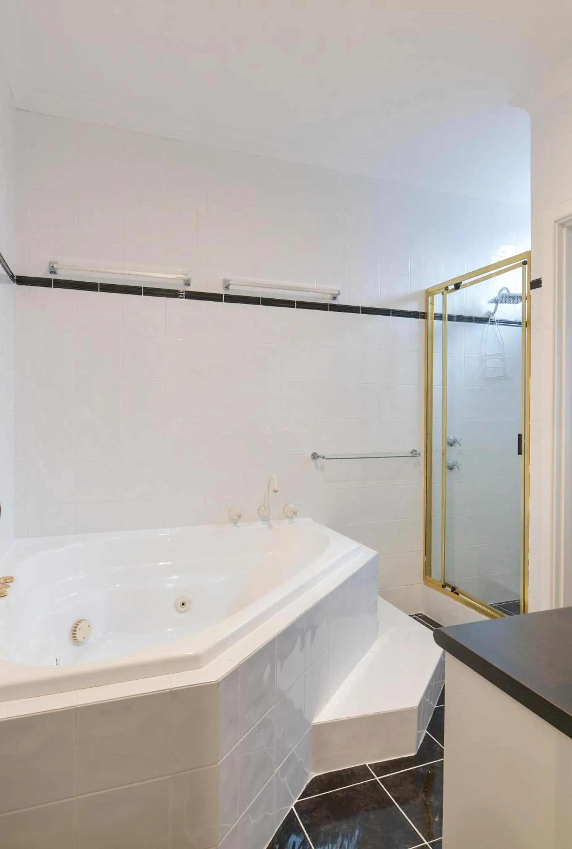 Bathroom in Platinum Motel