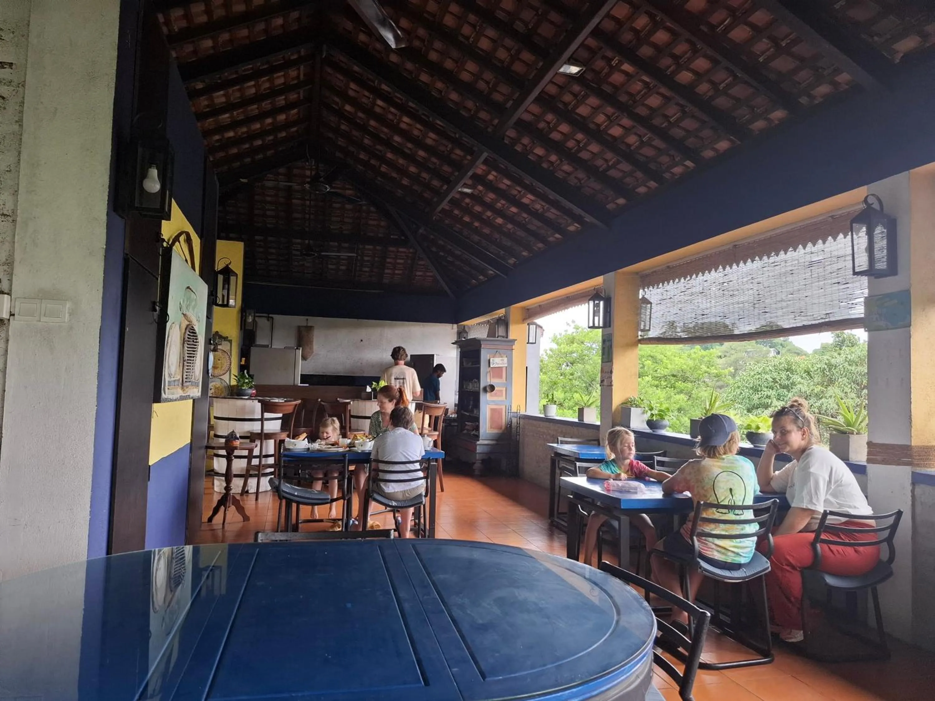 Restaurant/places to eat in Blue Pillars Kandy