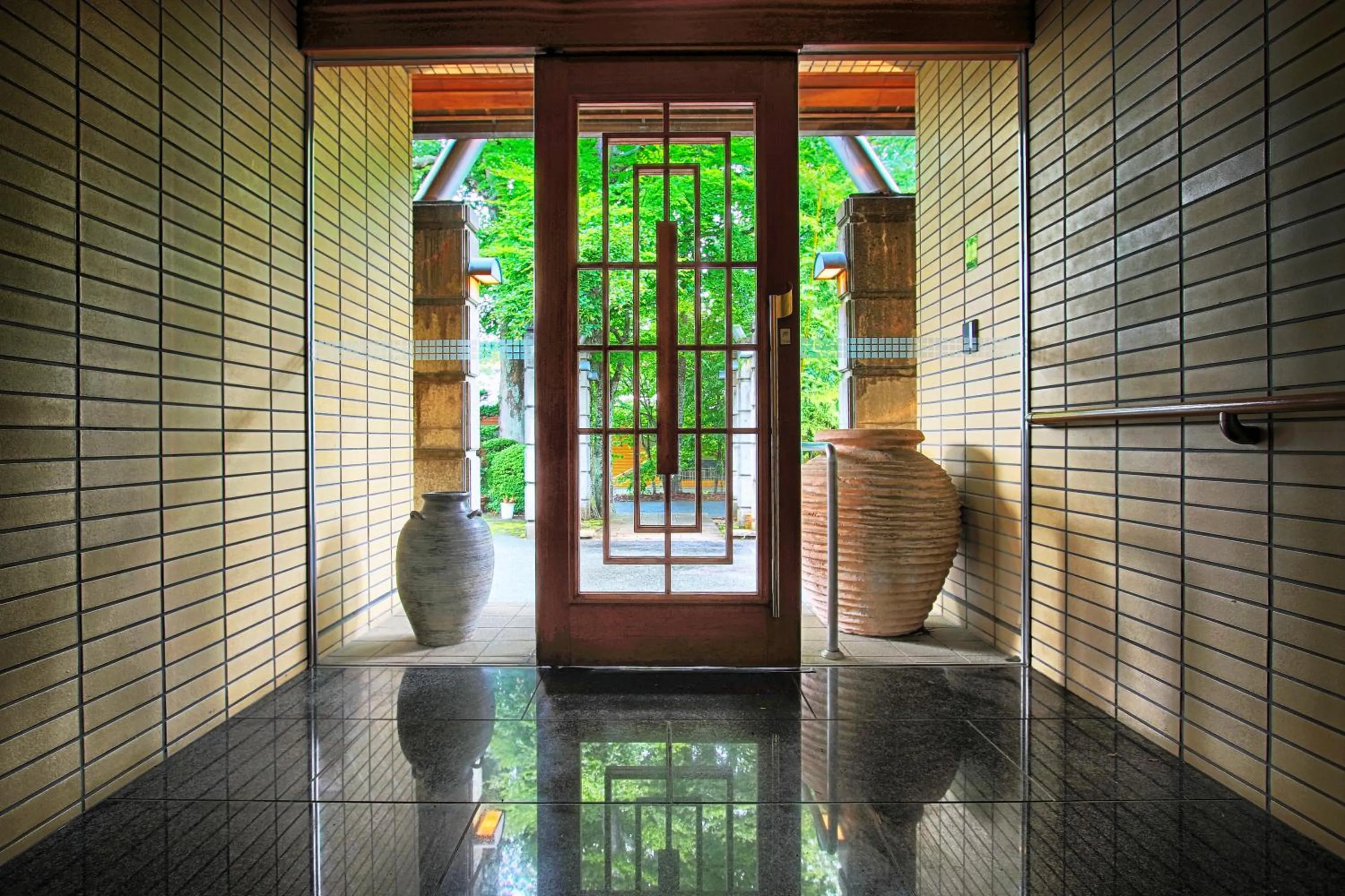 Facade/entrance in Hatago Tsubakiya