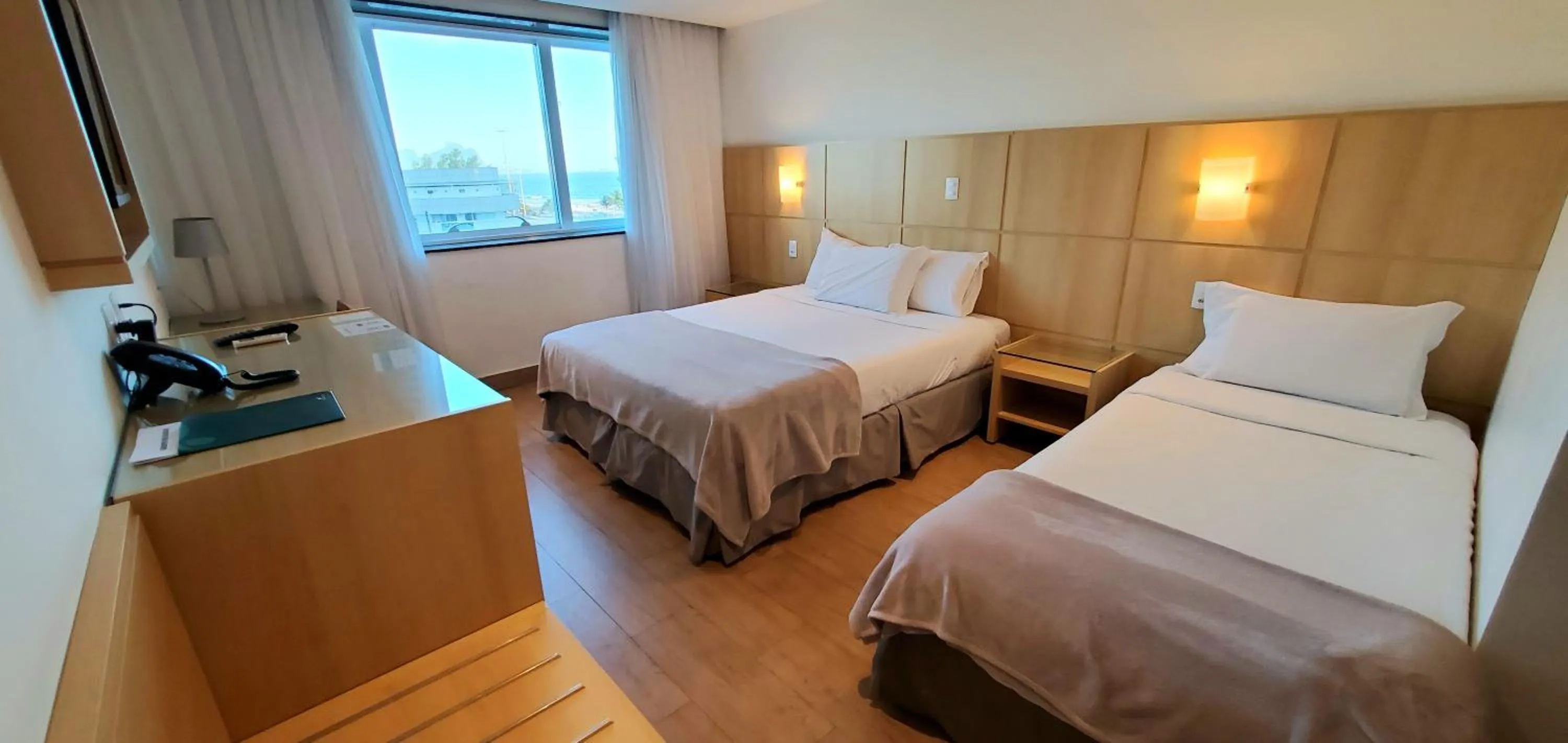 Bed in Atlantico Sul Hotel