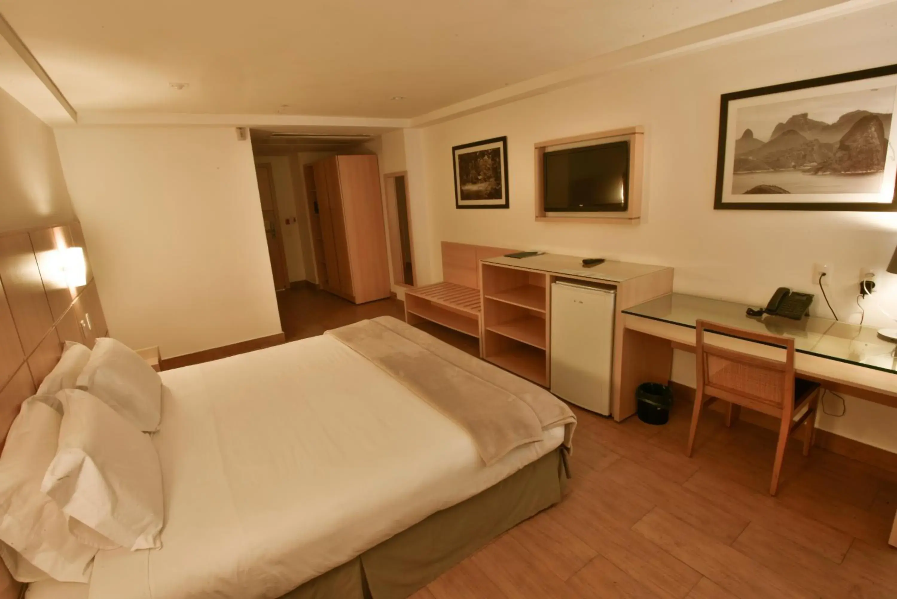 Standard Quadruple Room in Atlantico Sul Hotel Standard Quadruple Room in Atlantico Sul Hotel