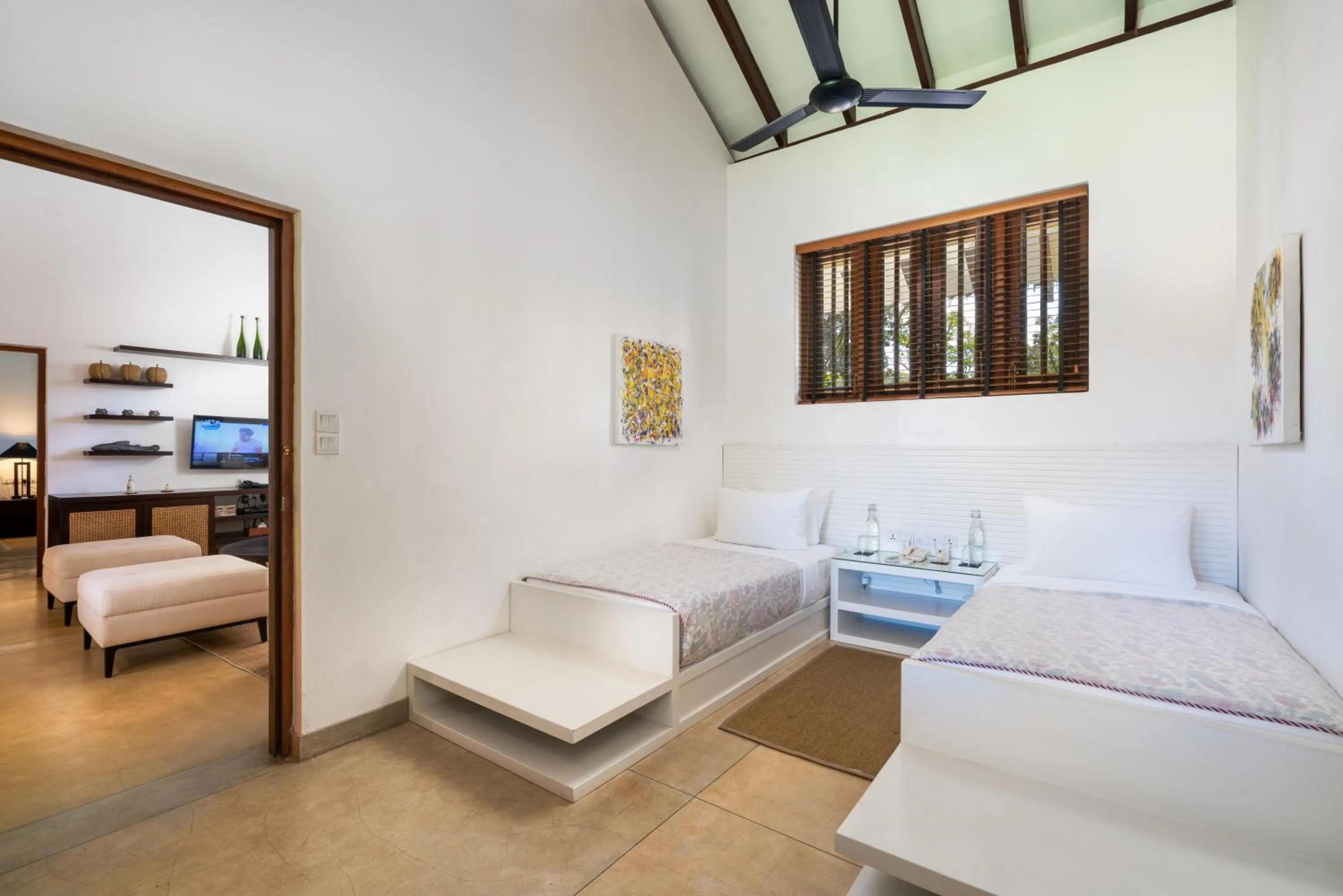 Bedroom, Bed in Taru Villas The Long House - Bentota