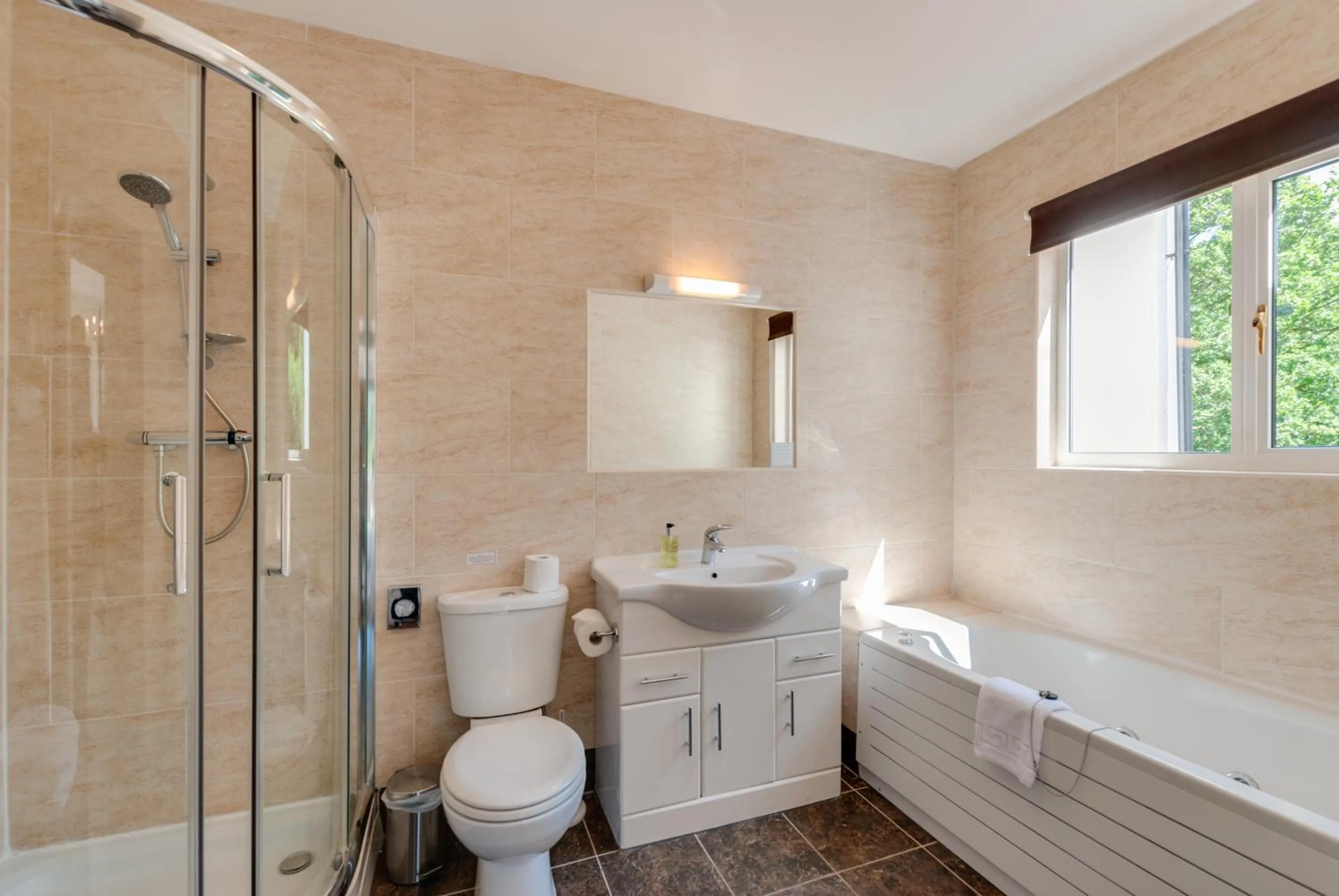 Bathroom in Craig-y-Dderwen Riverside Hotel