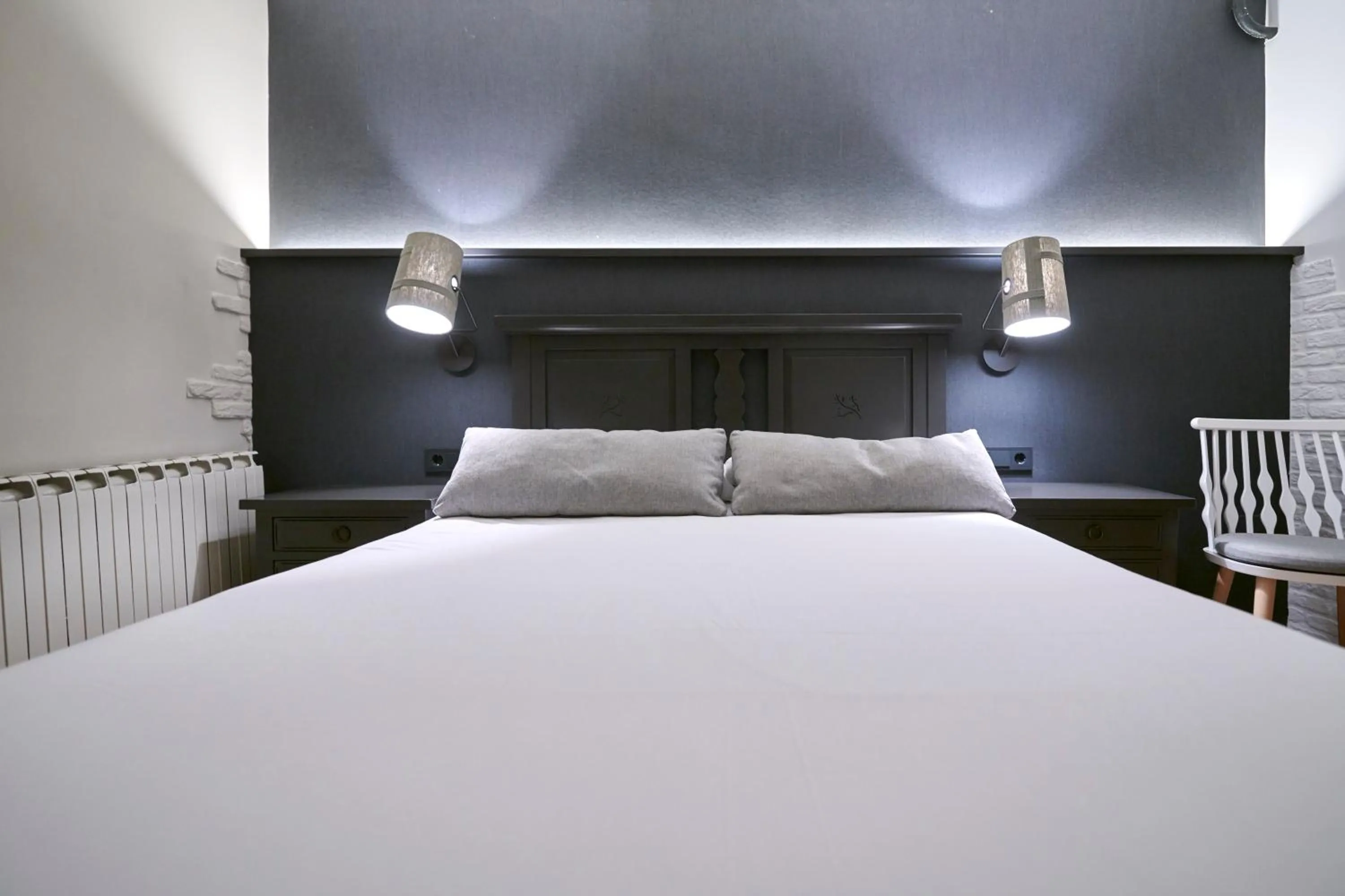 Bedroom, Bed in Hostal Lola