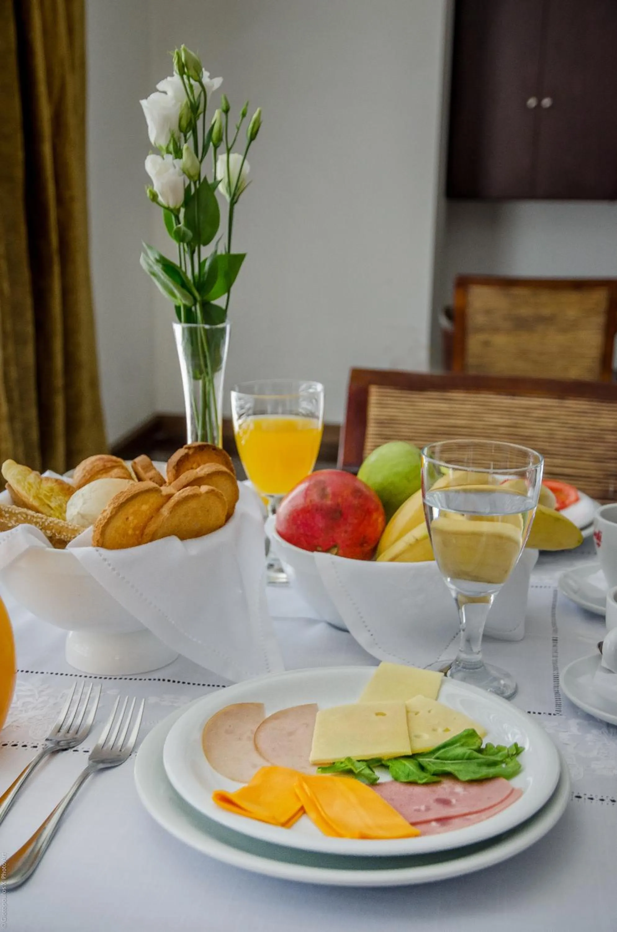 Restaurant/places to eat in Agrinio Imperial Hotel