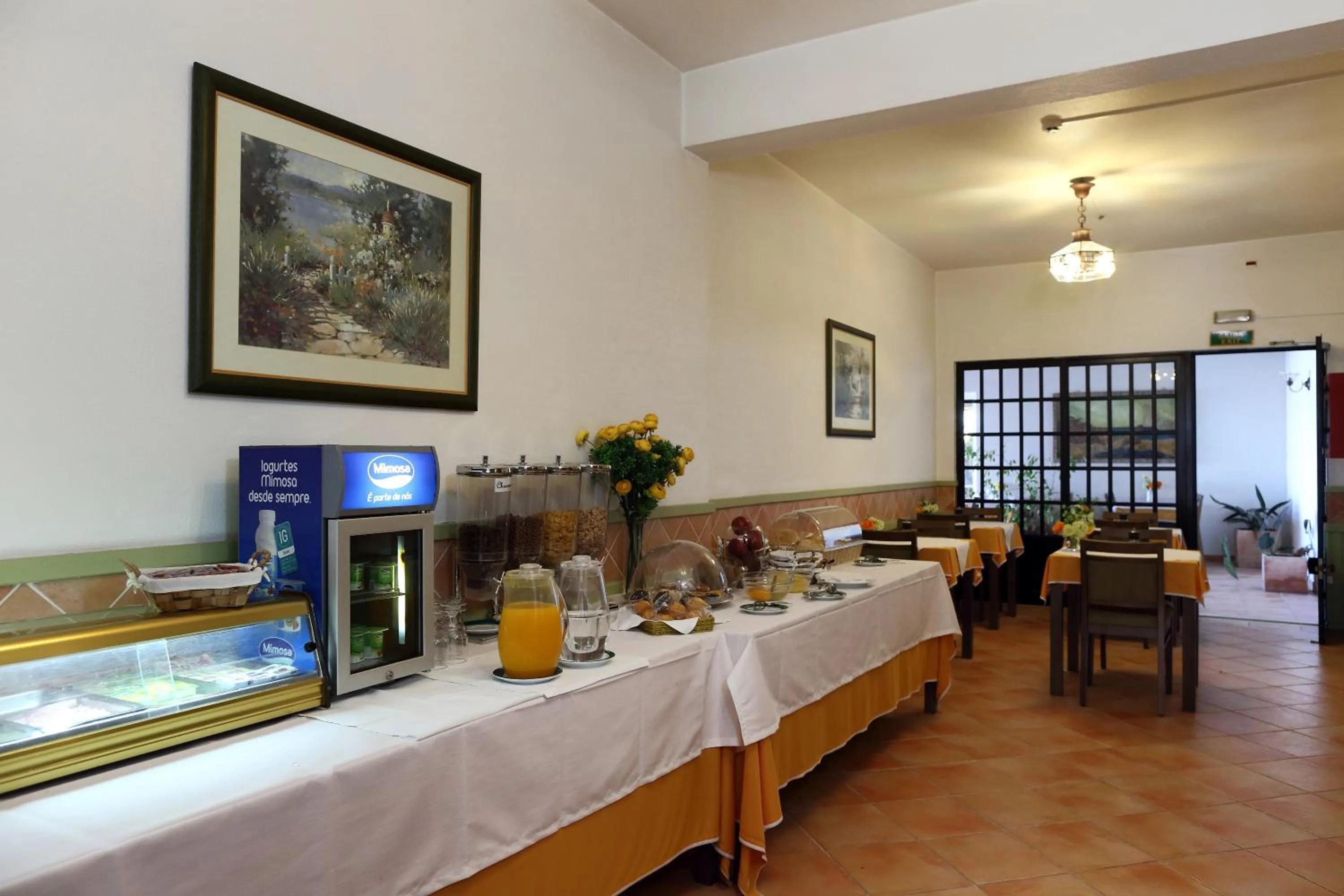 Restaurant/places to eat in Mira Parque