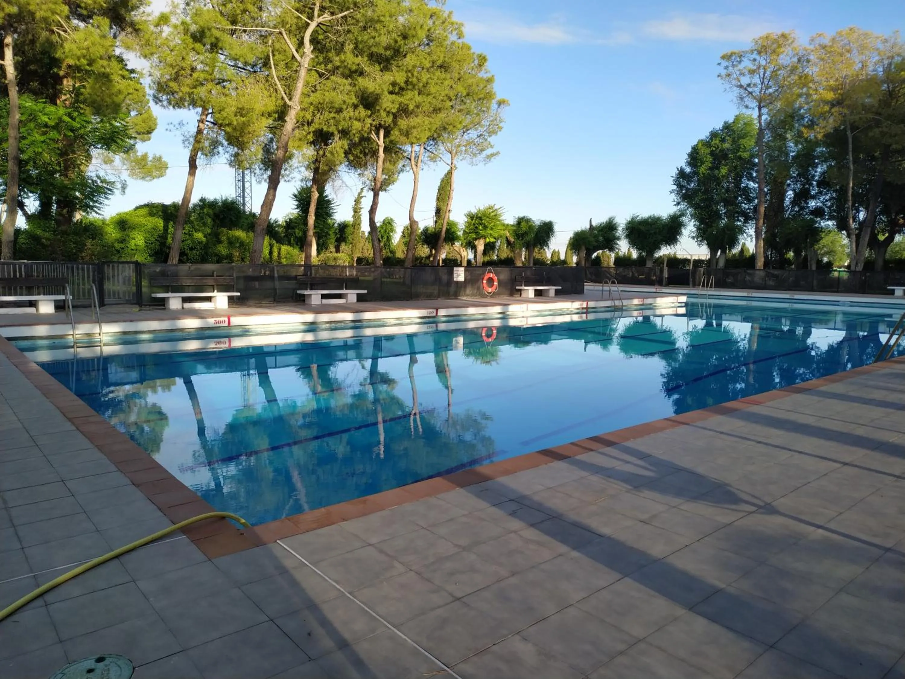 Swimming pool in Área de Servicio El Cruce