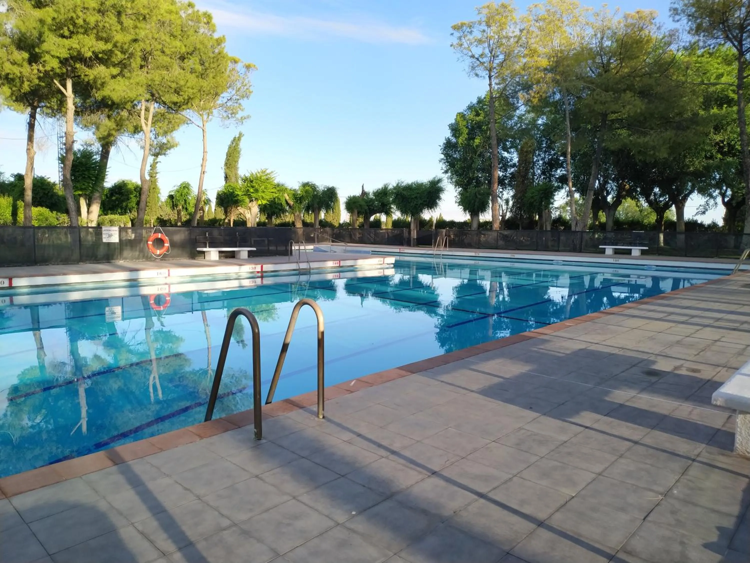 Swimming pool in Área de Servicio El Cruce