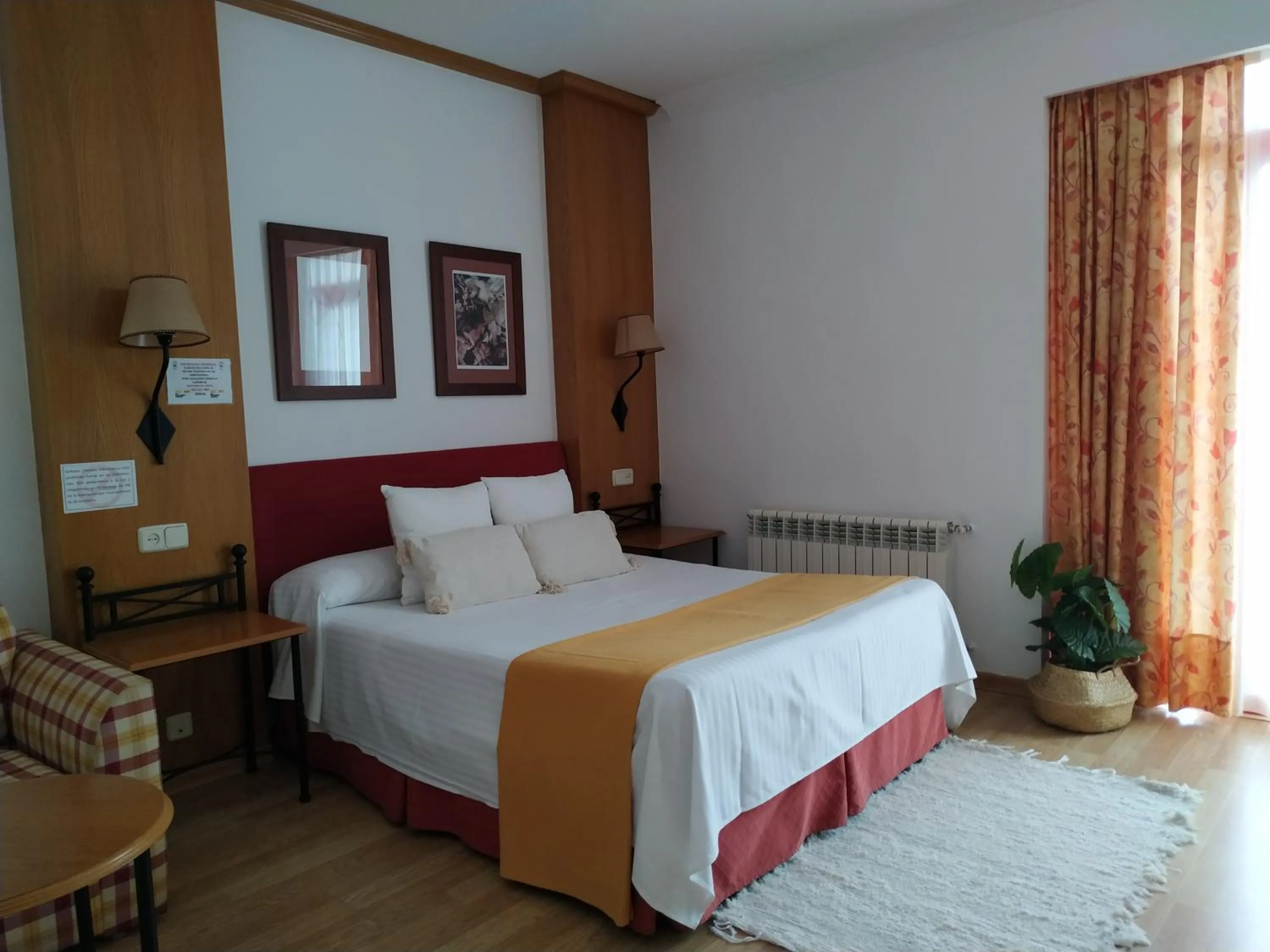 Bed in Área de Servicio El Cruce