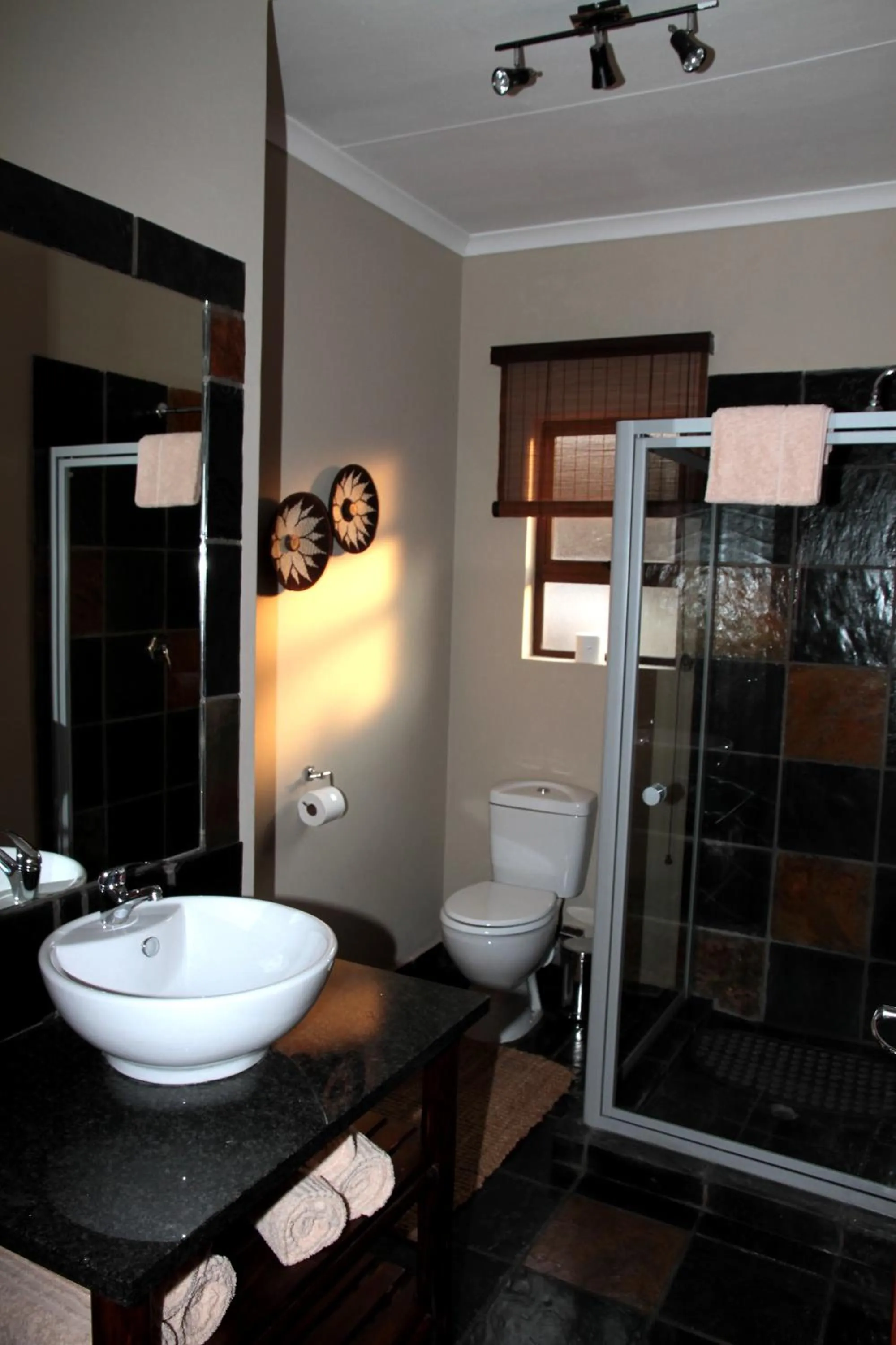 Sondela Nature Reserve & Spa Chalets