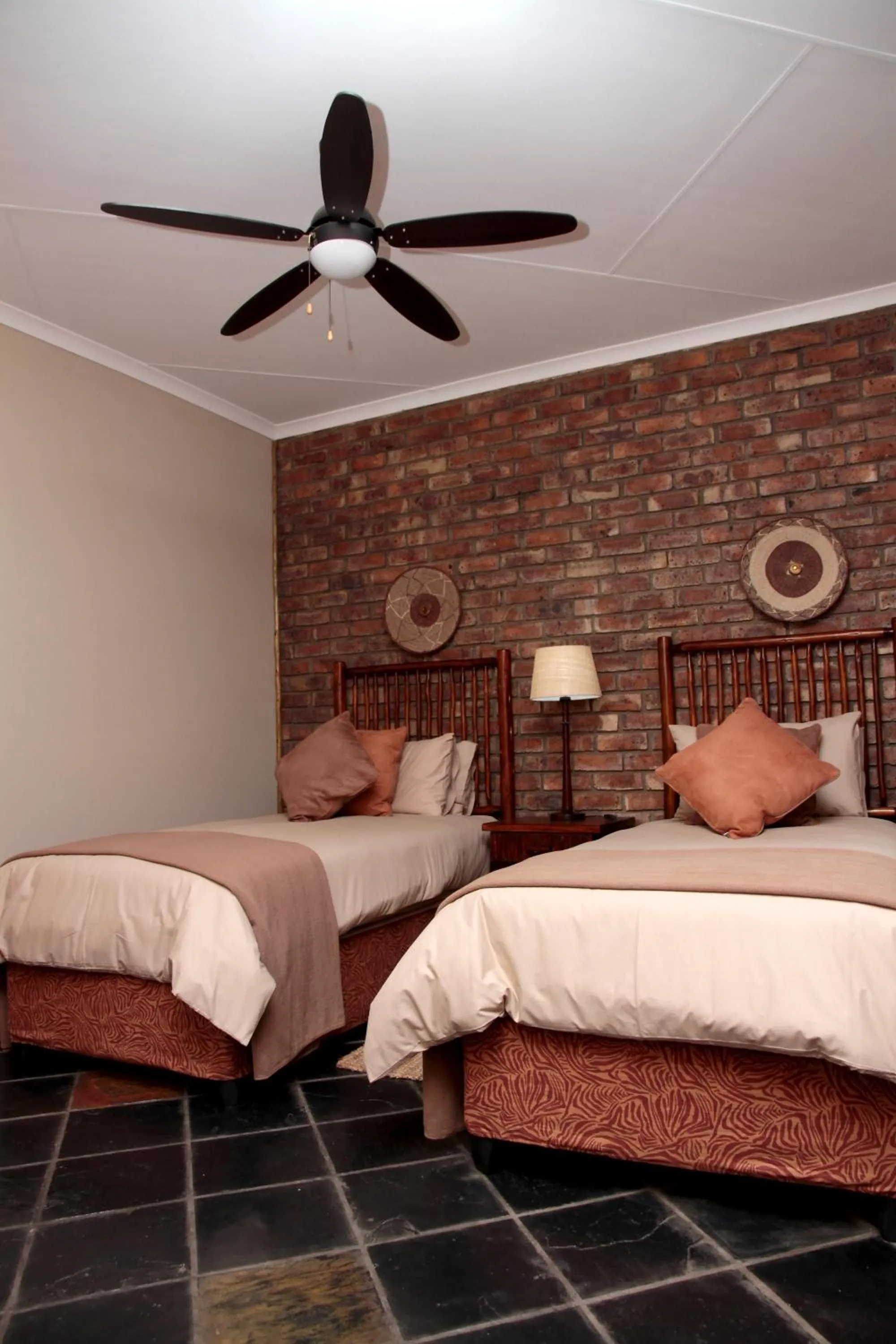 Bed in Sondela Nature Reserve & Spa Chalets