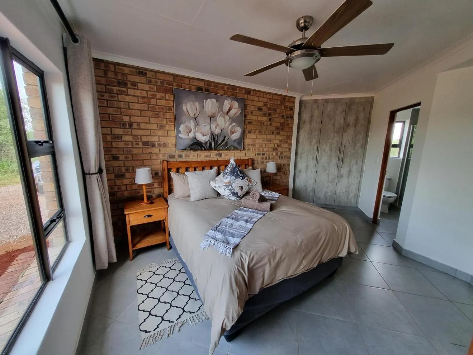 Bed in Sondela Nature Reserve & Spa Chalets