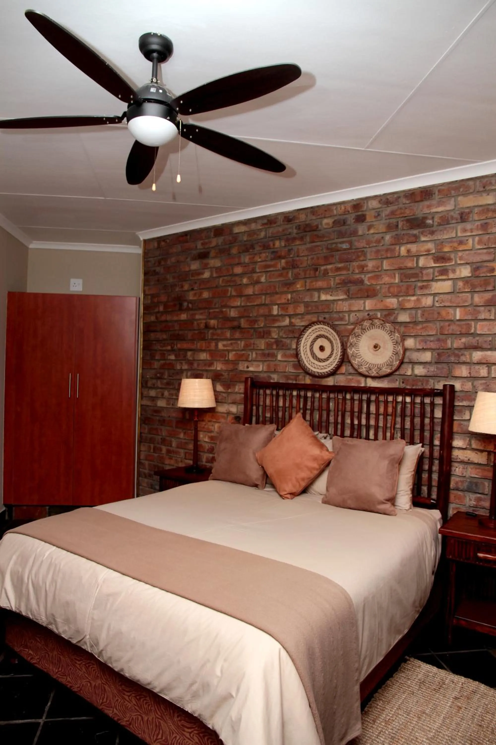 Bed in Sondela Nature Reserve & Spa Chalets