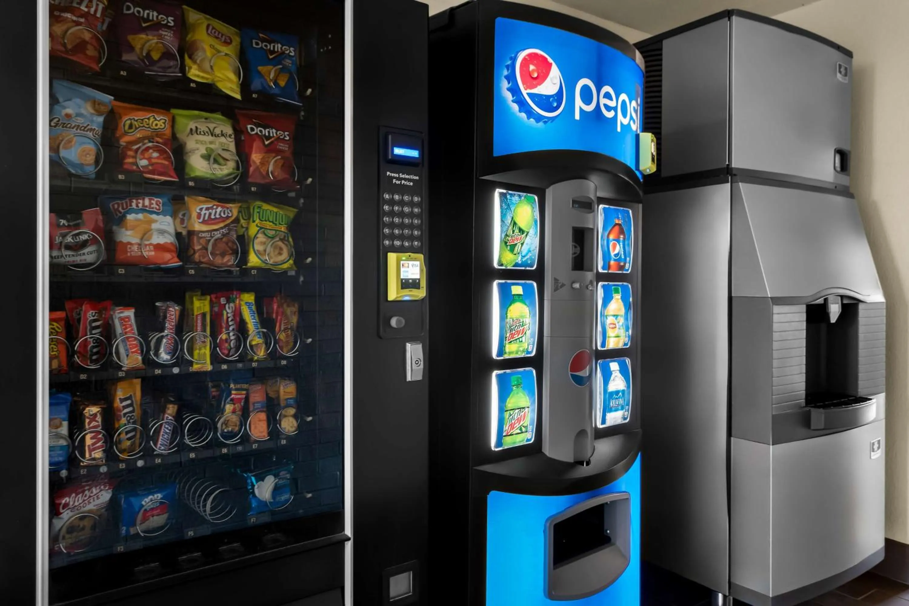 Property building in Best Western Newport Inn