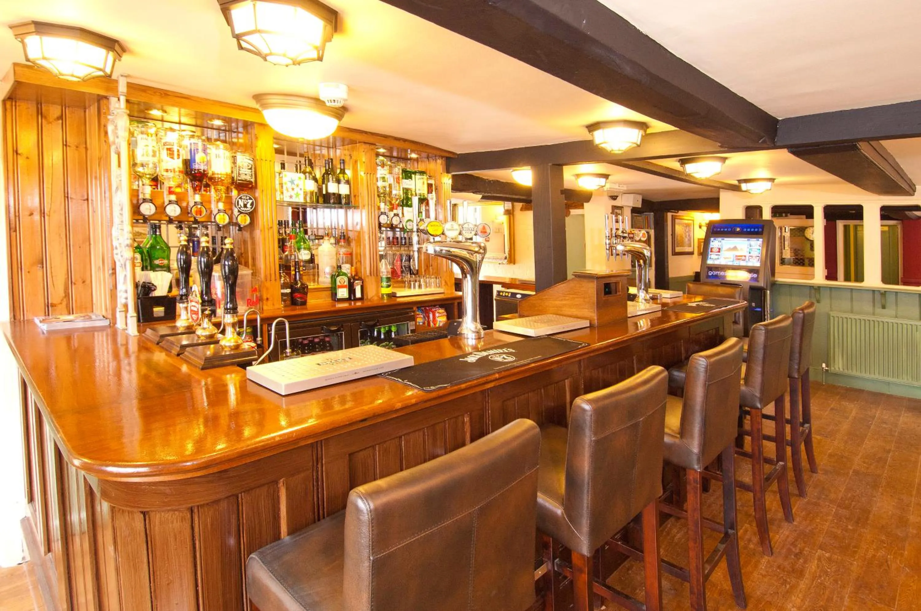 Lounge or bar in The George & Horn near Newbury