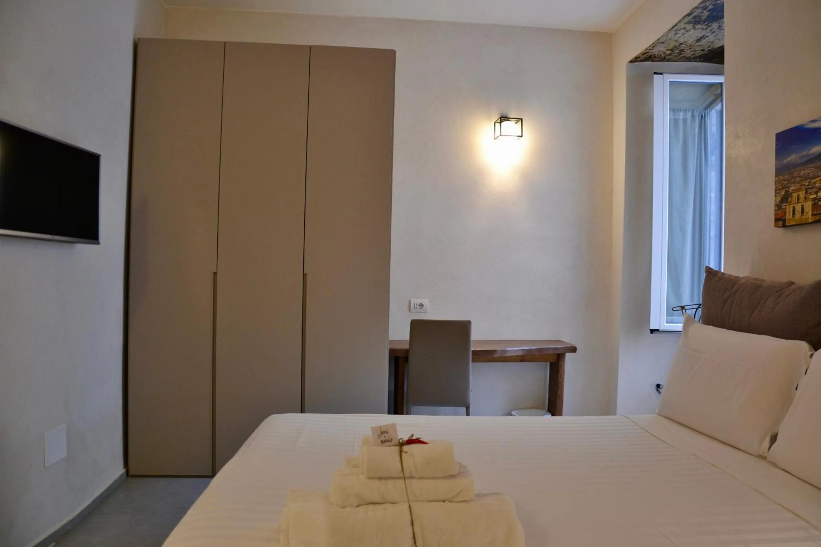 Bedroom, Bed in Vicoli di Napoli B&B