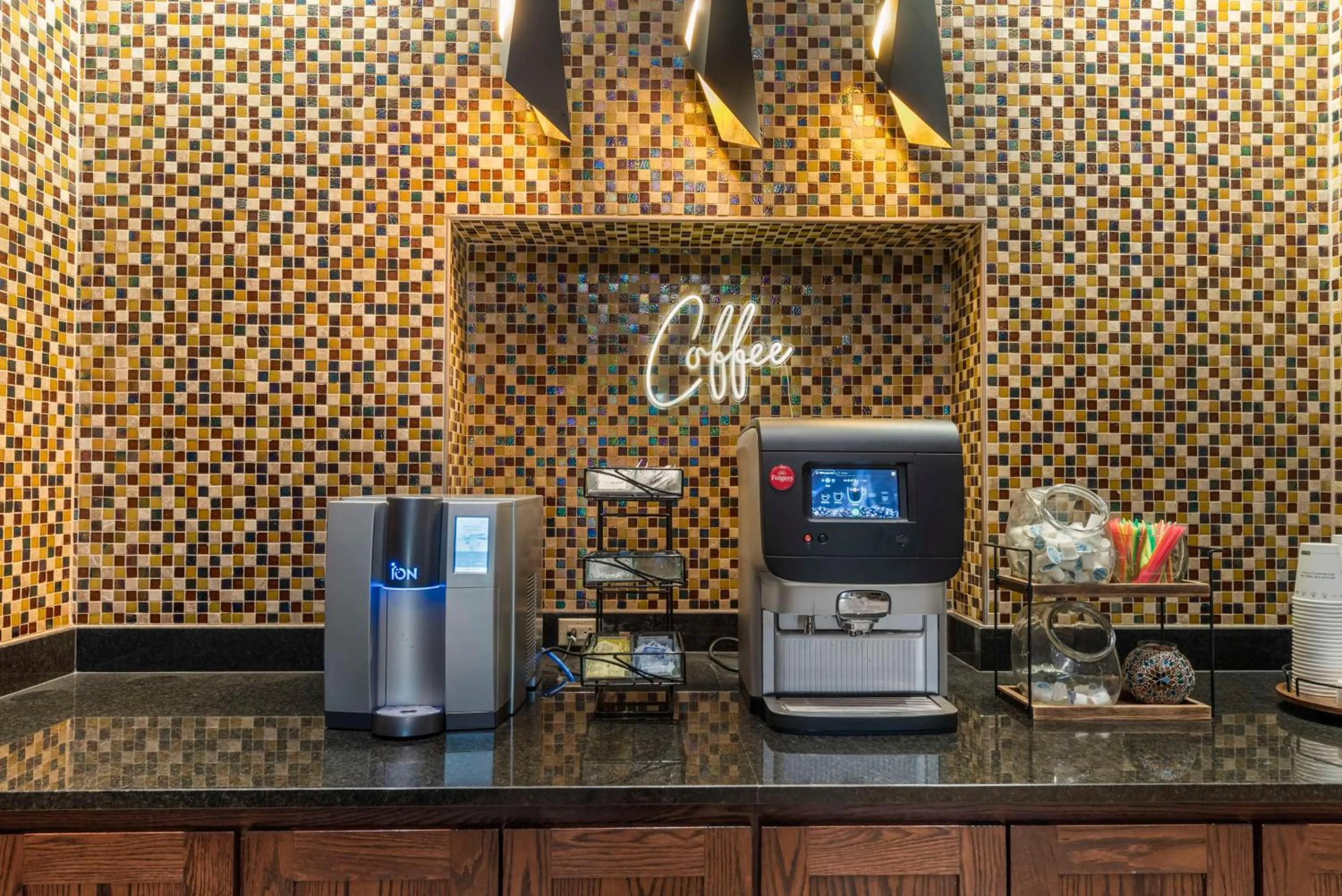 Lobby or reception in Best Western Plus Ramkota Hotel