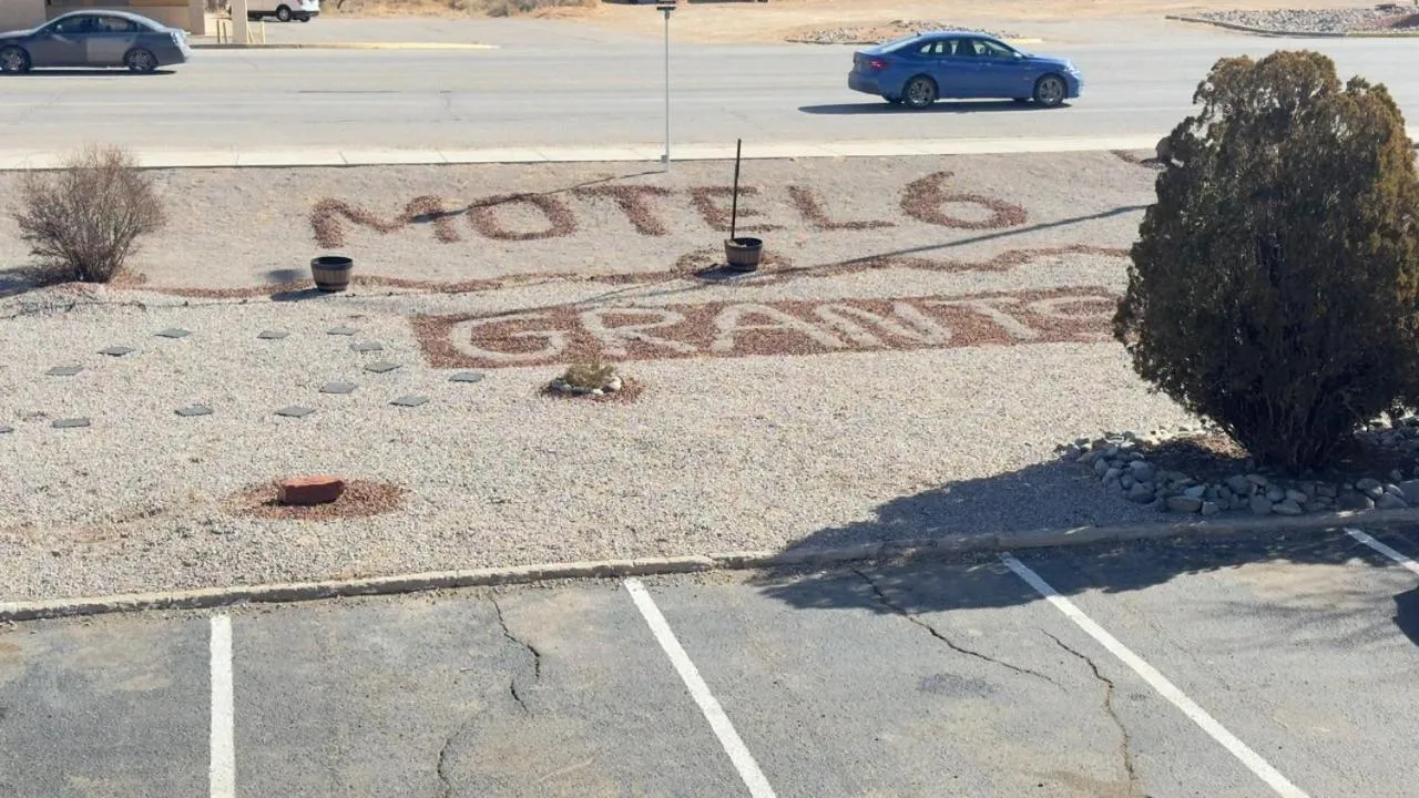 Text overlay in Motel 6-Grants, NM