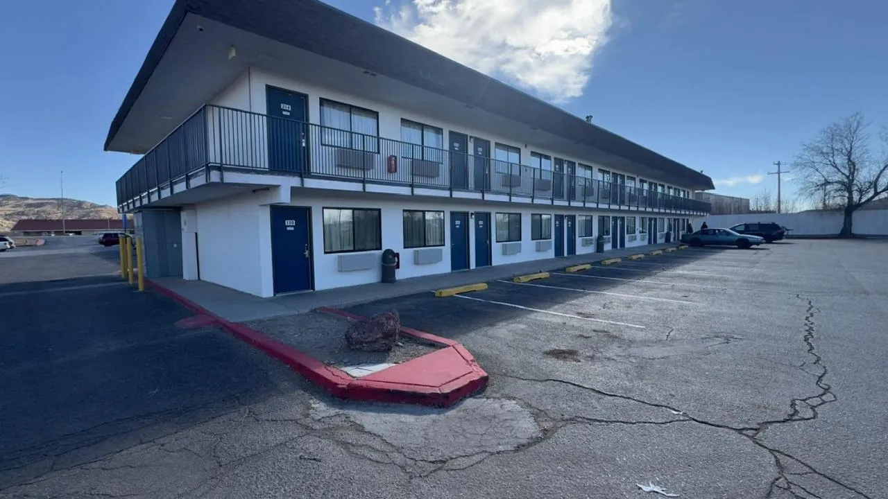 Property building in Motel 6-Grants, NM