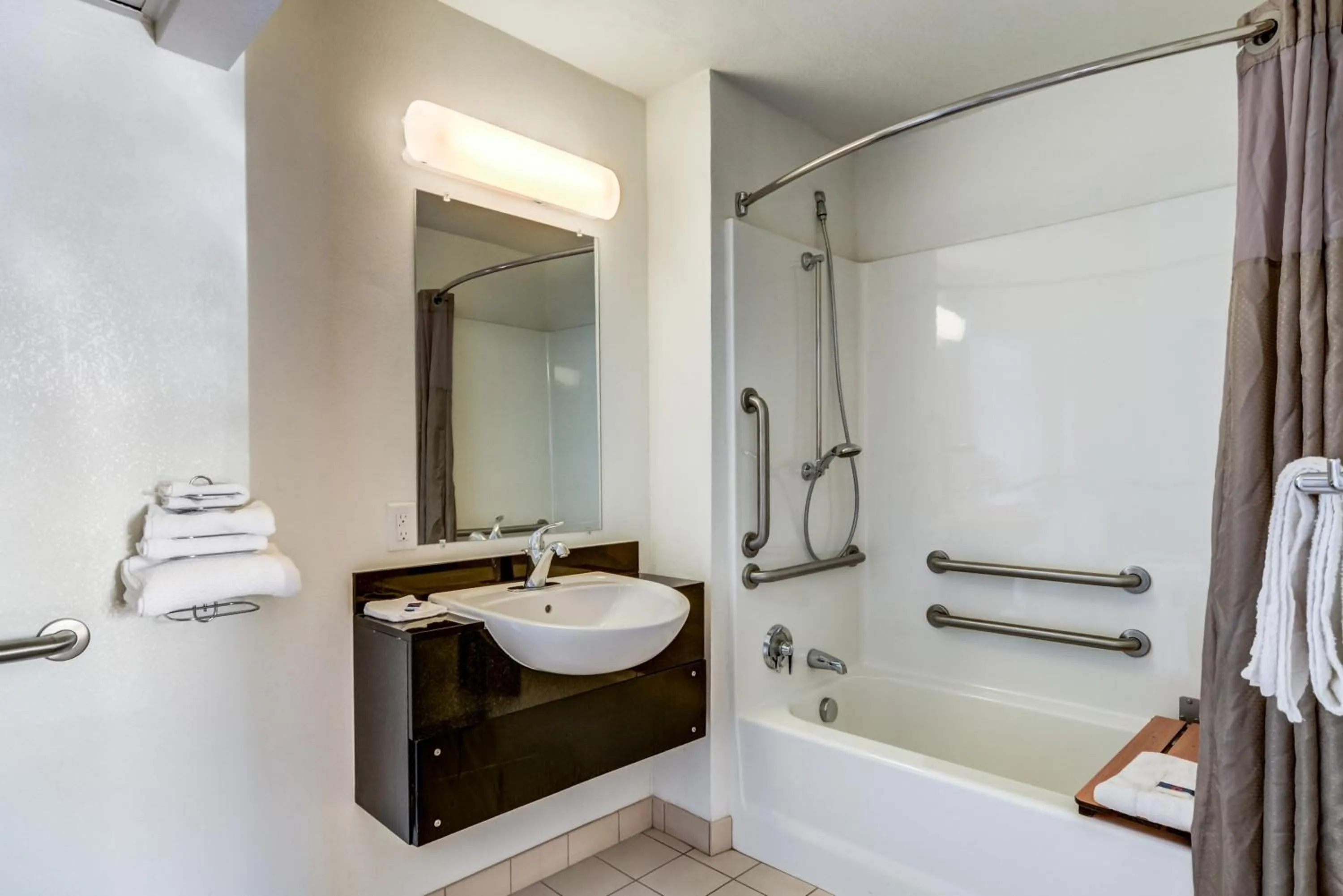 Bathroom in Motel 6 Fort Collins, CO