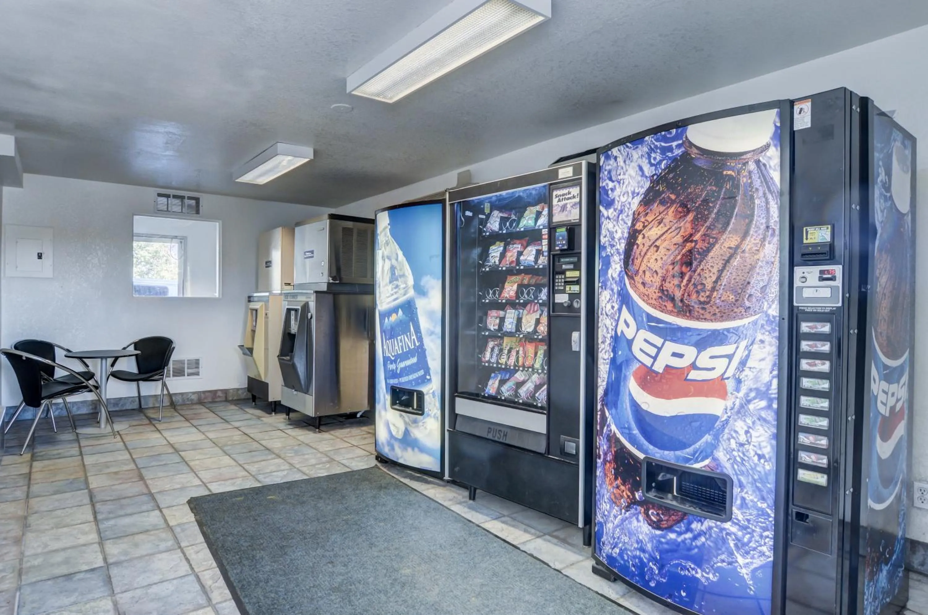 Food in Motel 6 Fort Collins, CO
