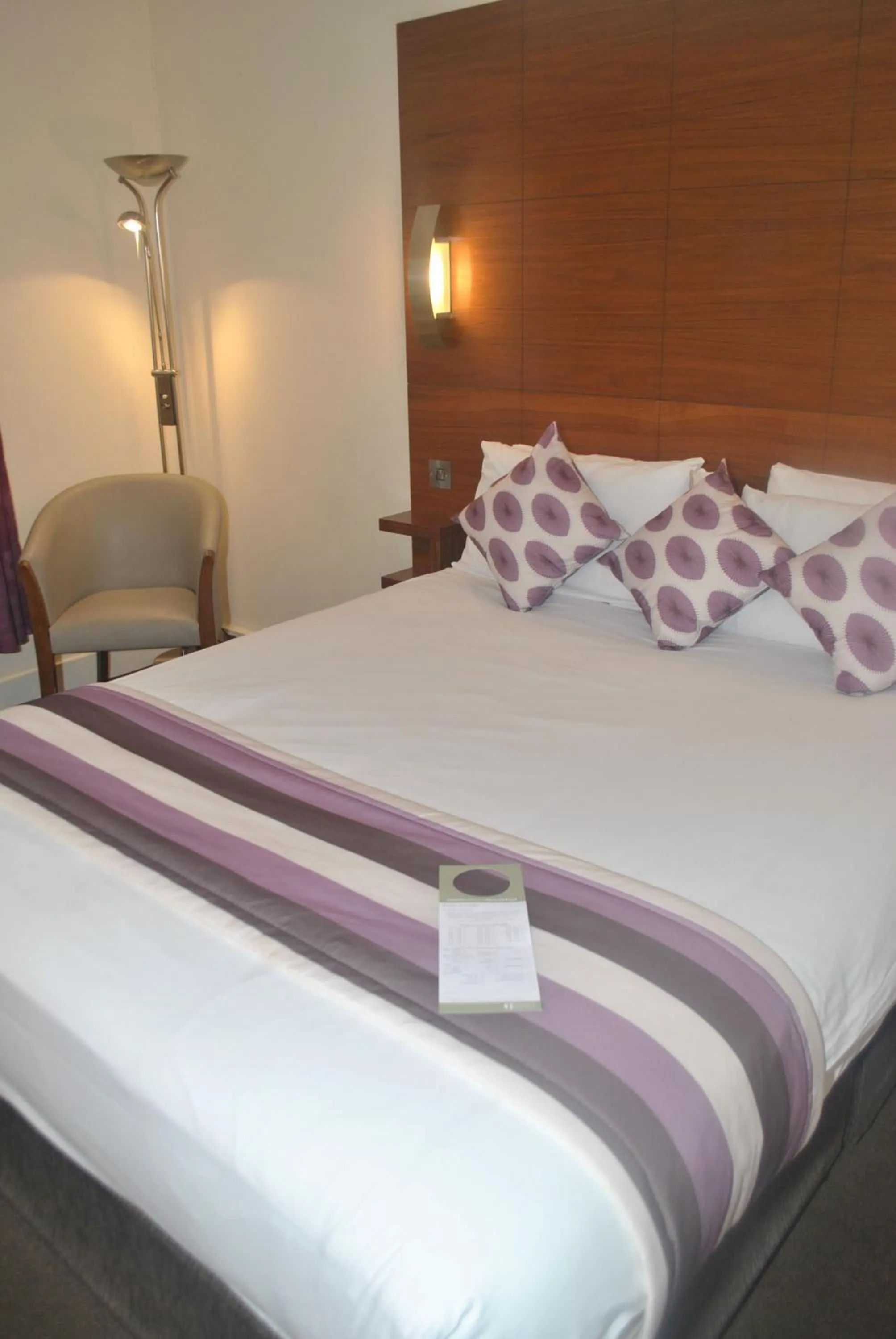 Bed in Legacy Preston International Hotel