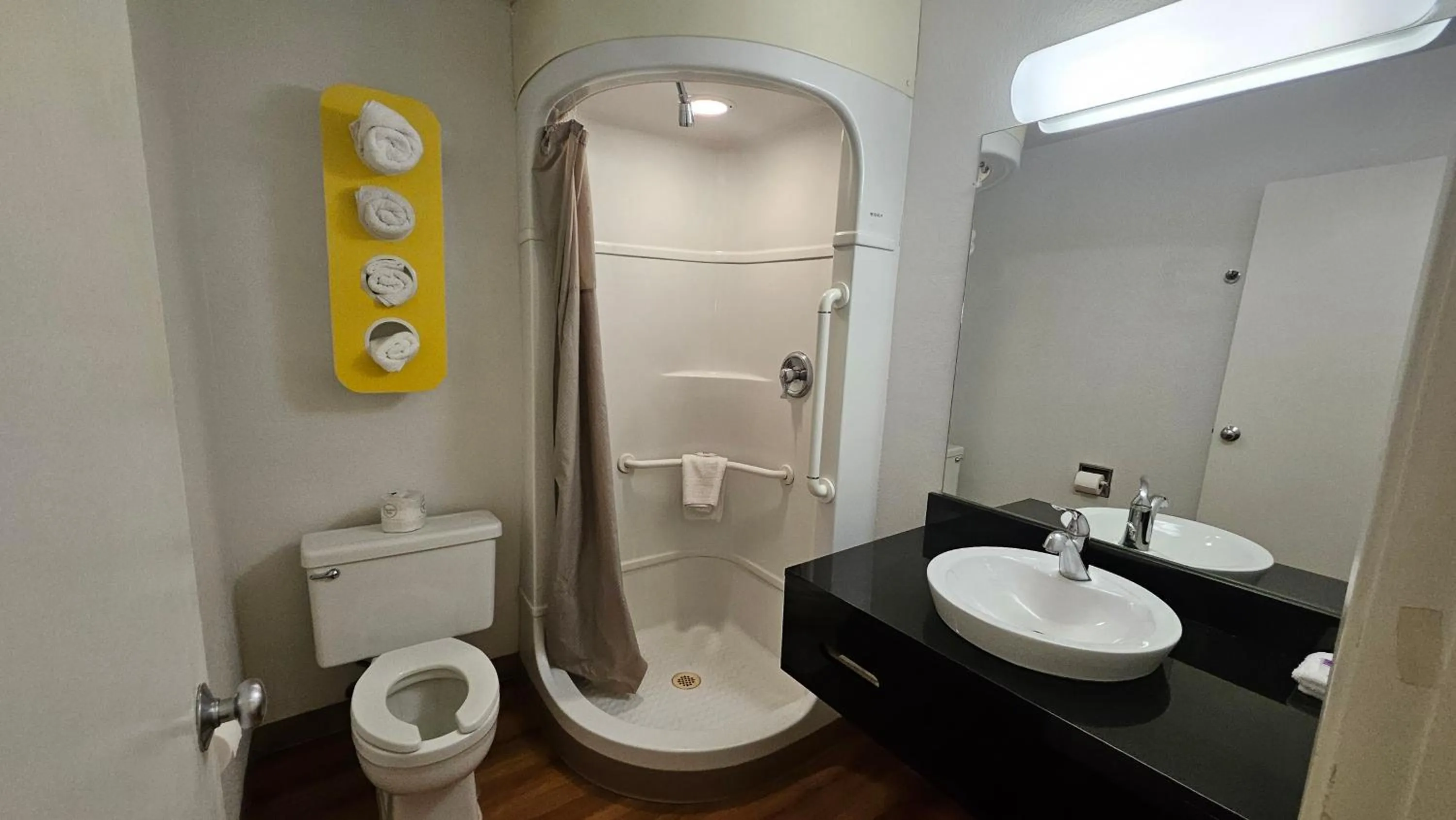 Bathroom in Motel 6-Blythe, CA