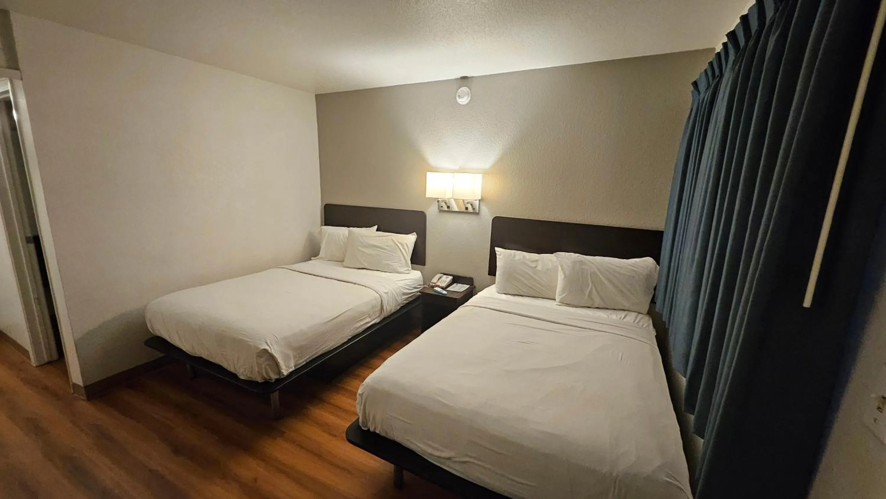 Bed in Motel 6-Blythe, CA