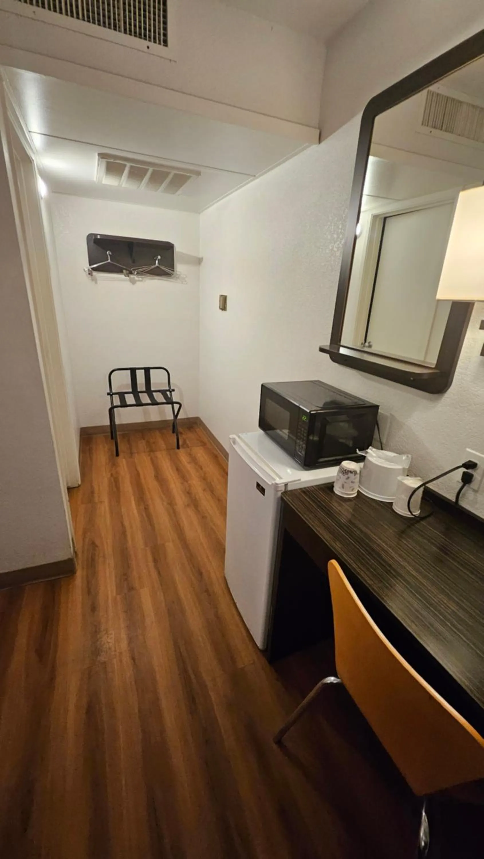 Bedroom in Motel 6-Blythe, CA