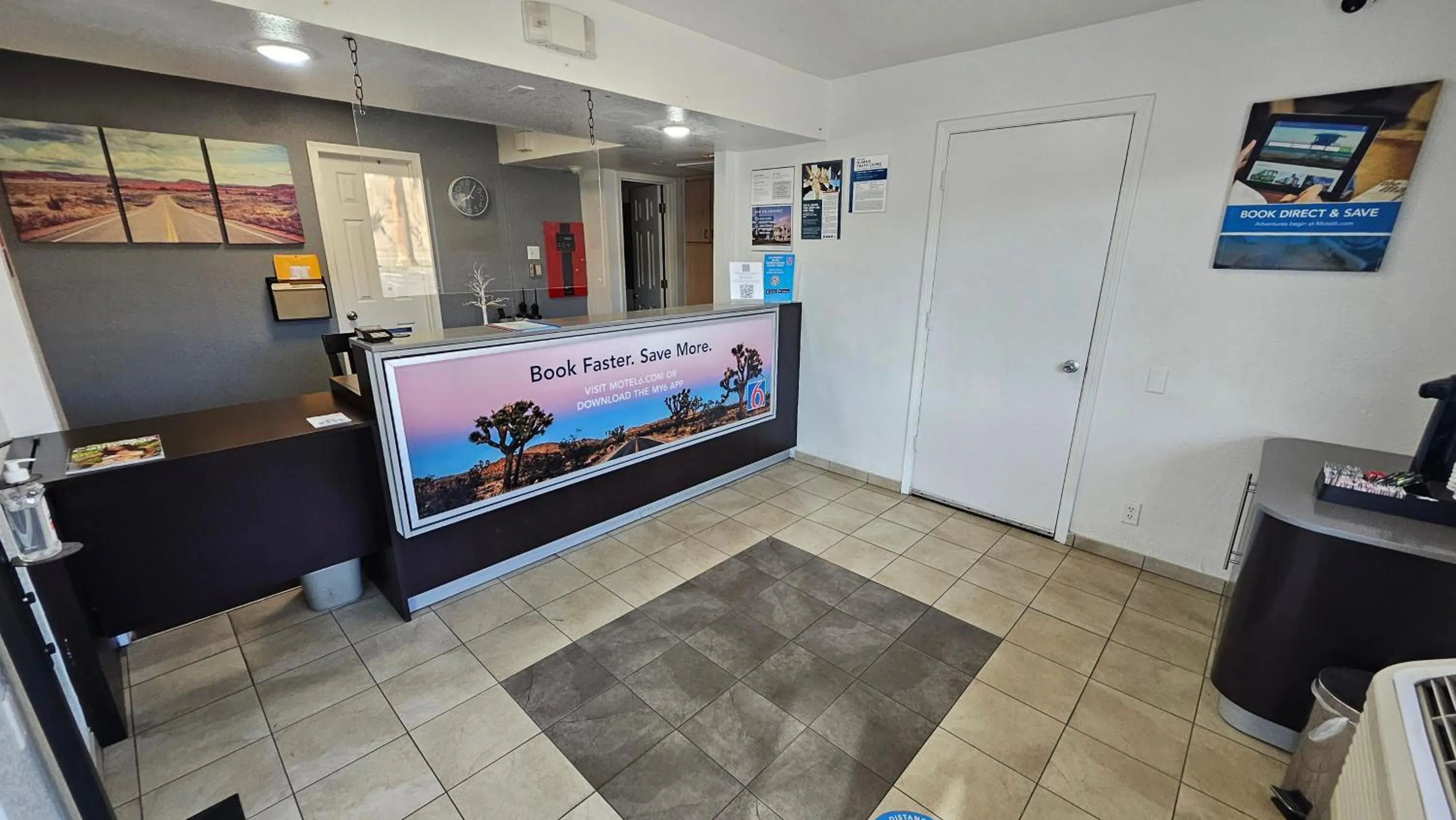 Lobby or reception in Motel 6-Blythe, CA