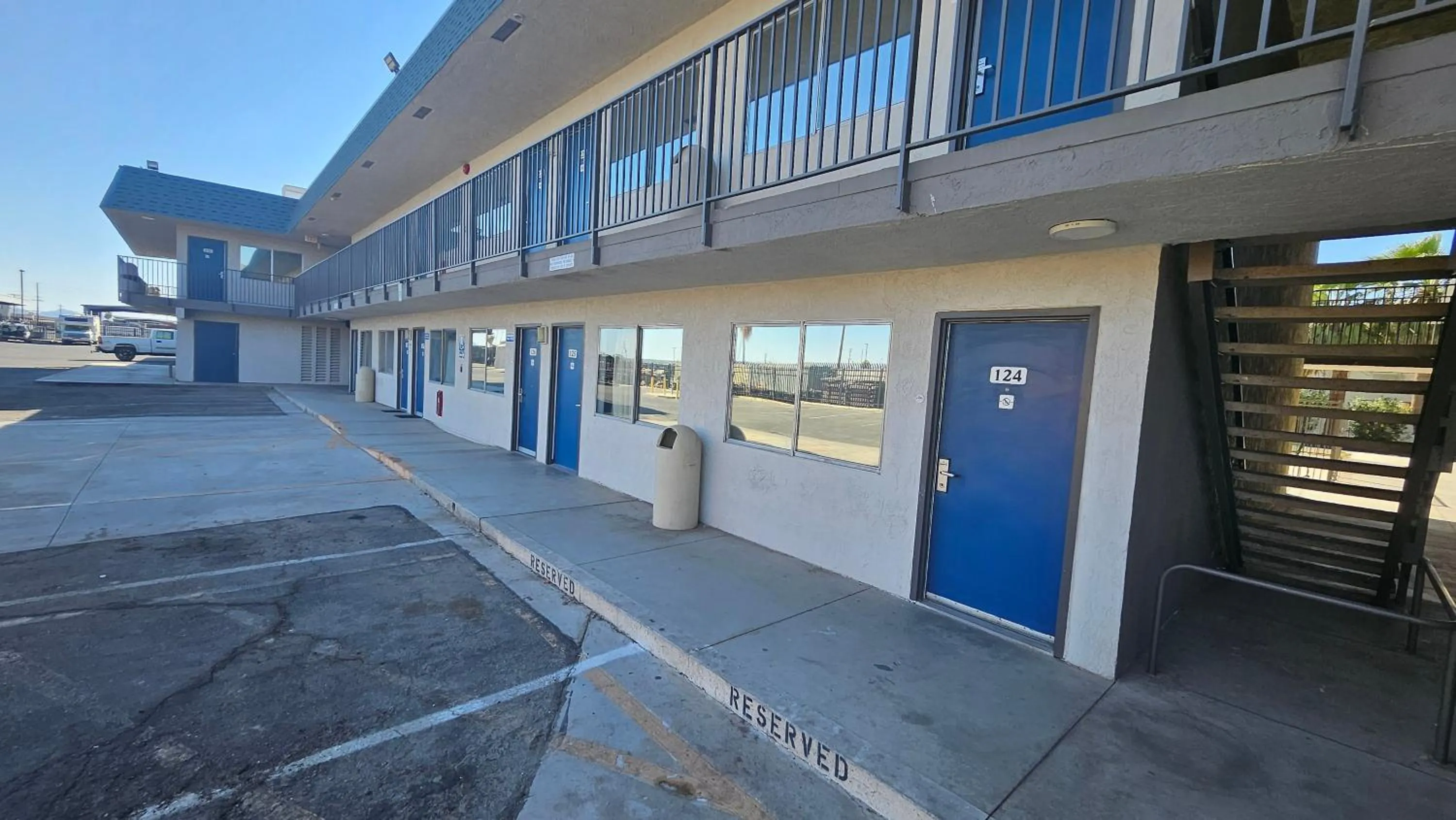 Property building in Motel 6-Blythe, CA