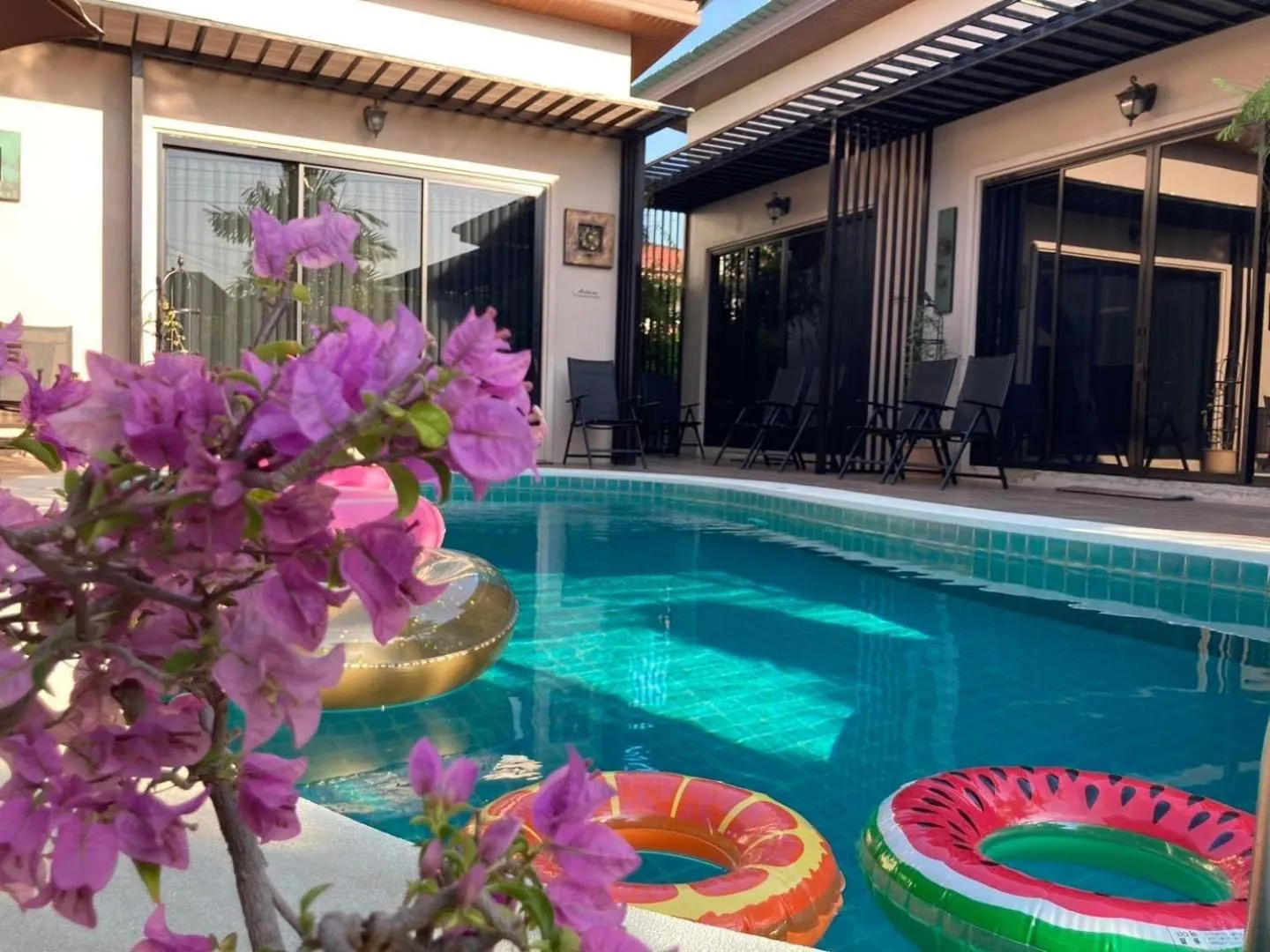 Swimming pool in Barbé La Maison