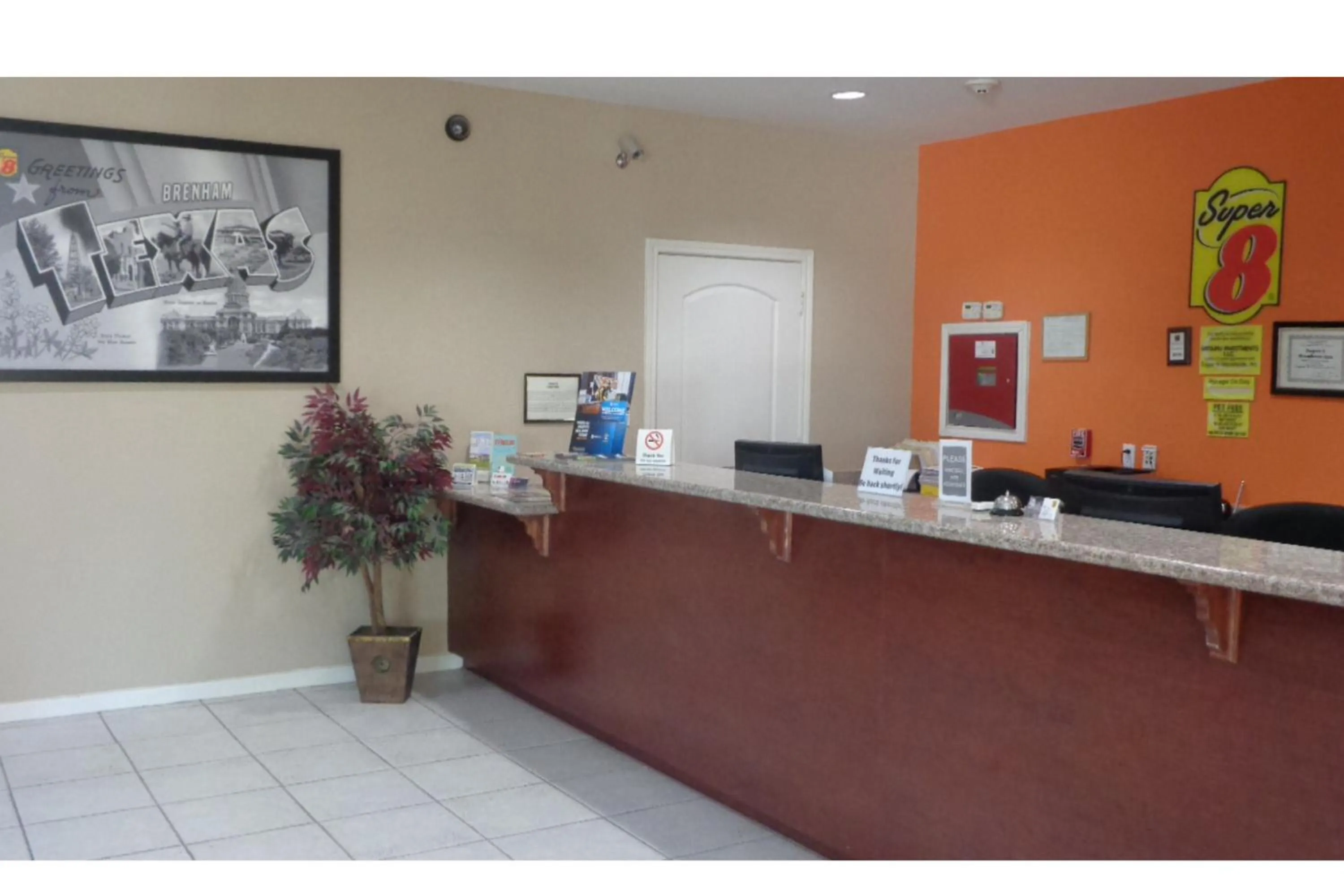 Super 8 by Wyndham Brenham TX