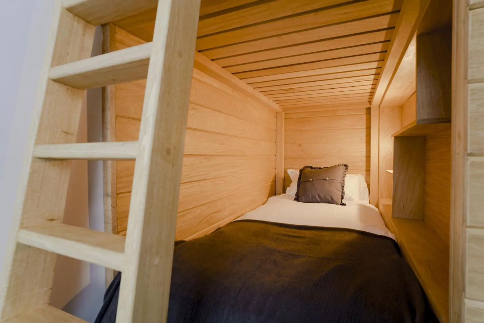 bunk bed, Bed in Bel and The Dragon at Red Lion Wendover