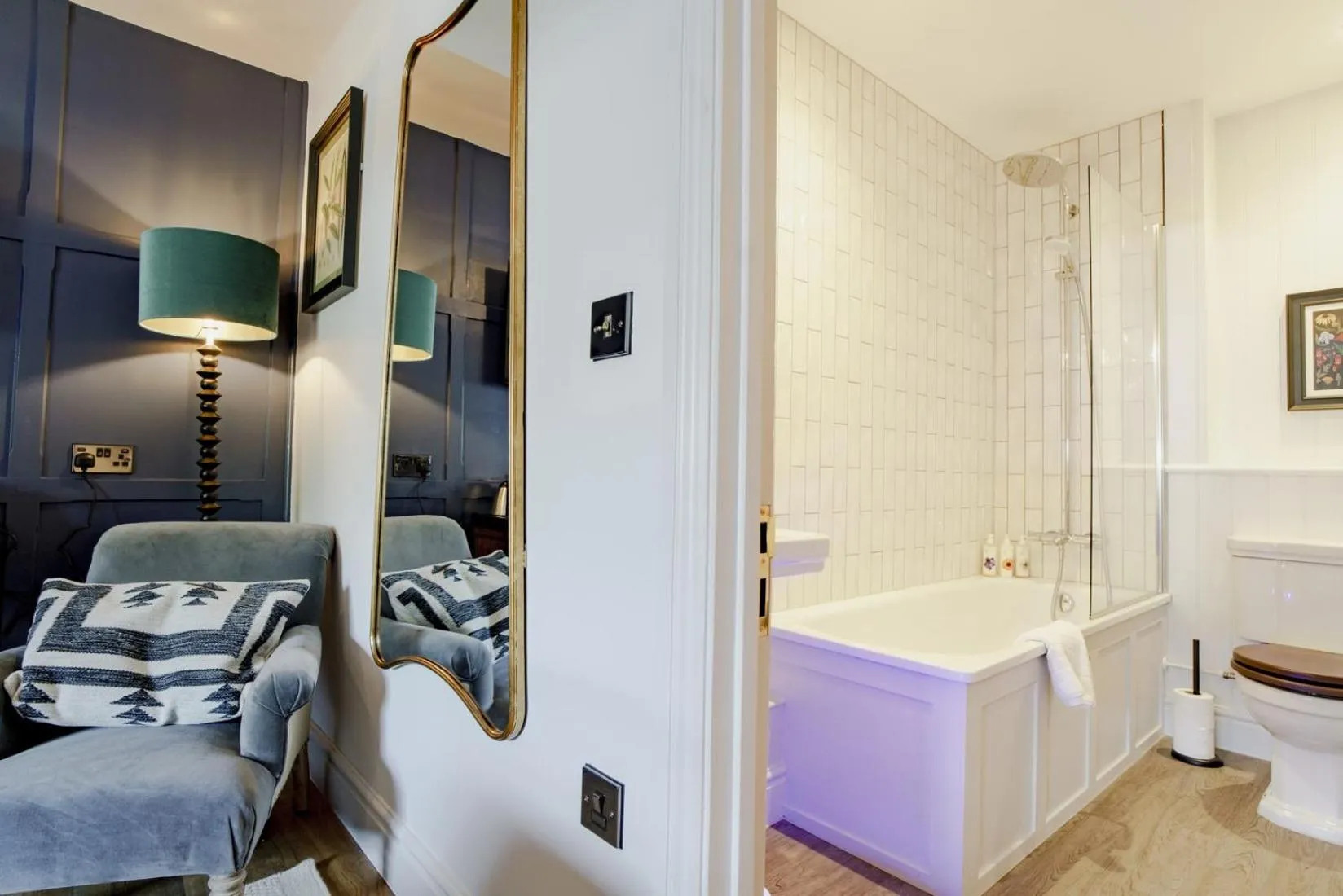 Bathroom in Bel and The Dragon at Red Lion Wendover