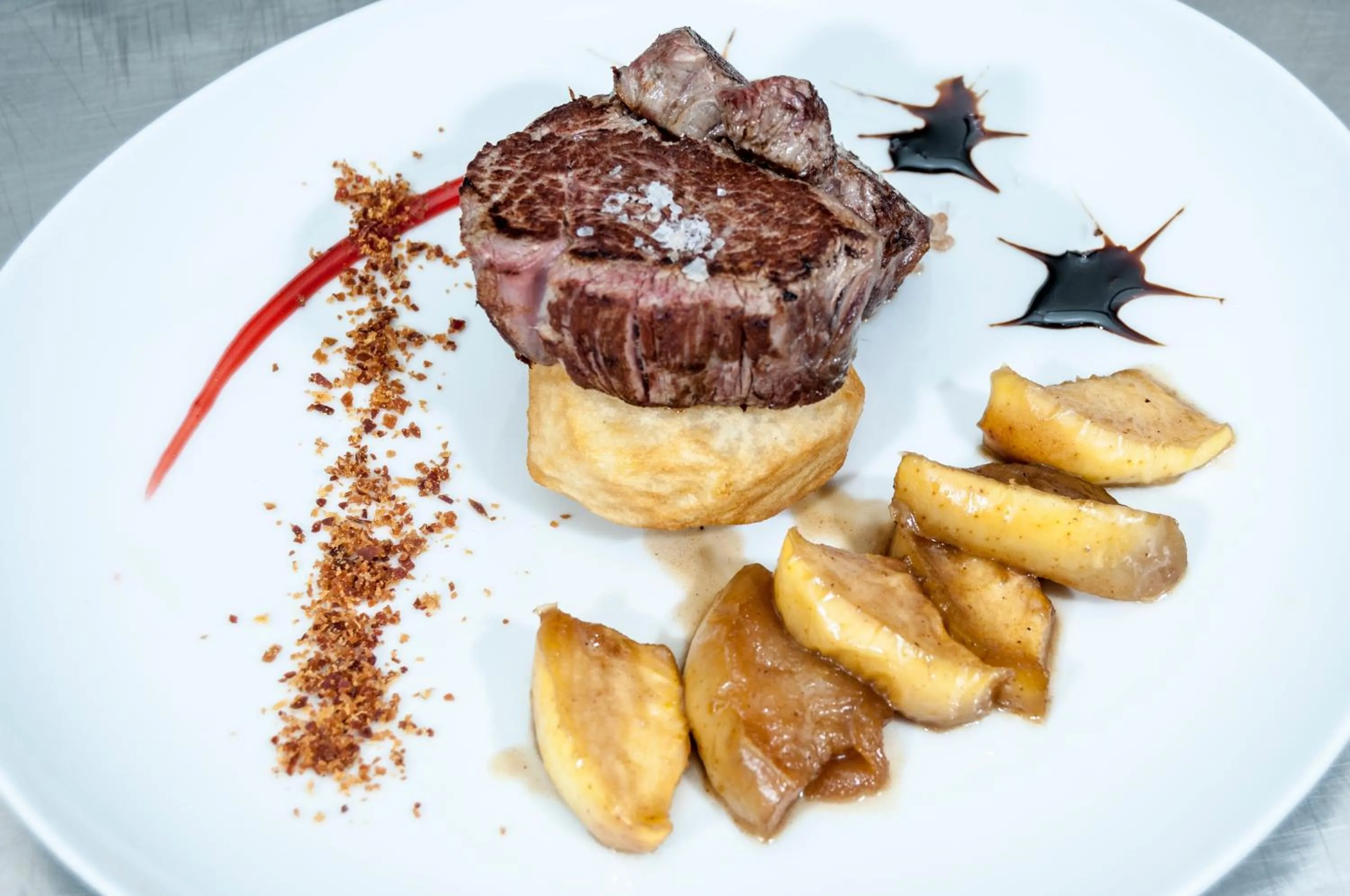 Restaurant/places to eat in Escuderos Hotel Cruz