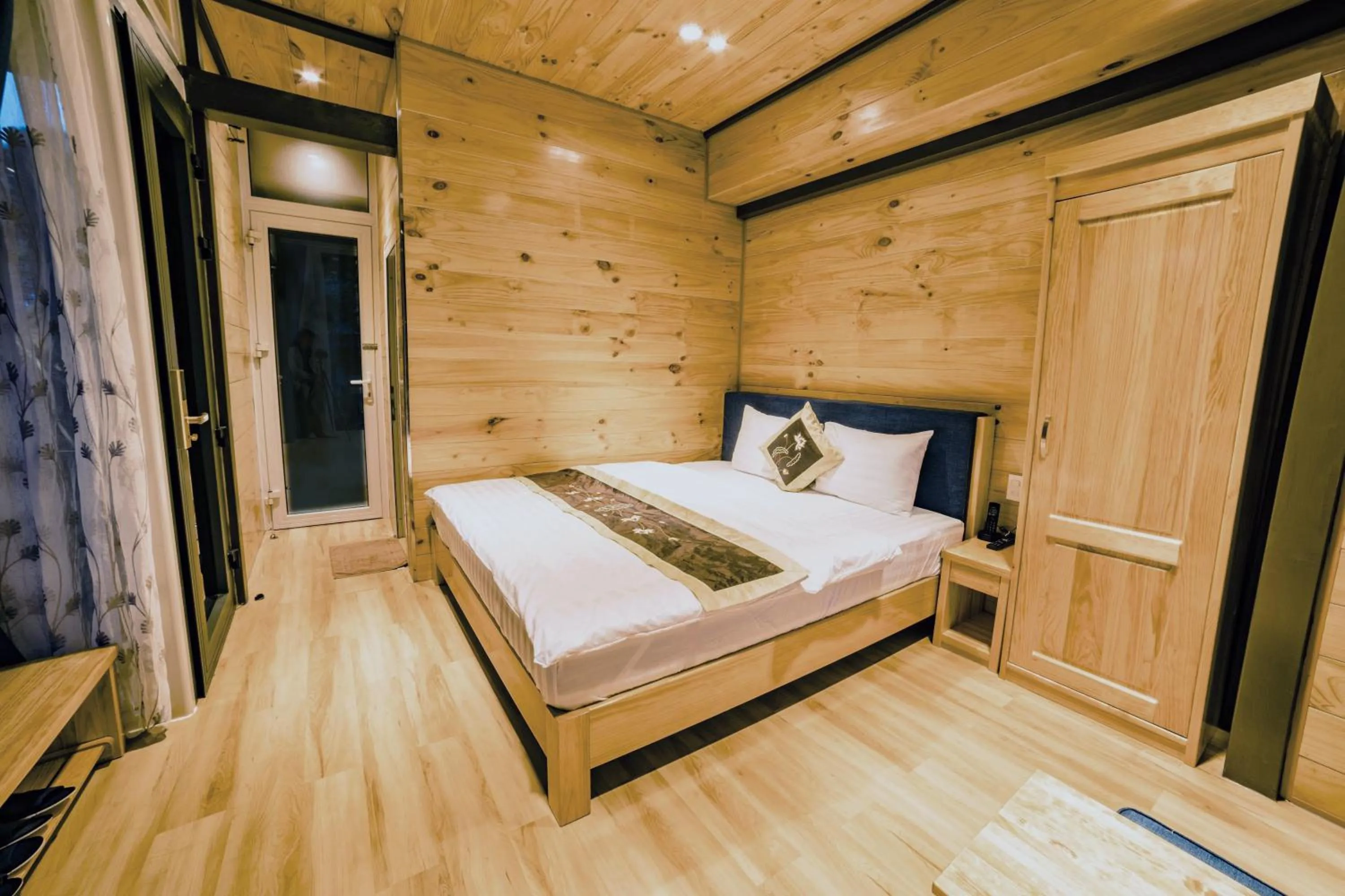 Bed in Dragon Dalat Villa