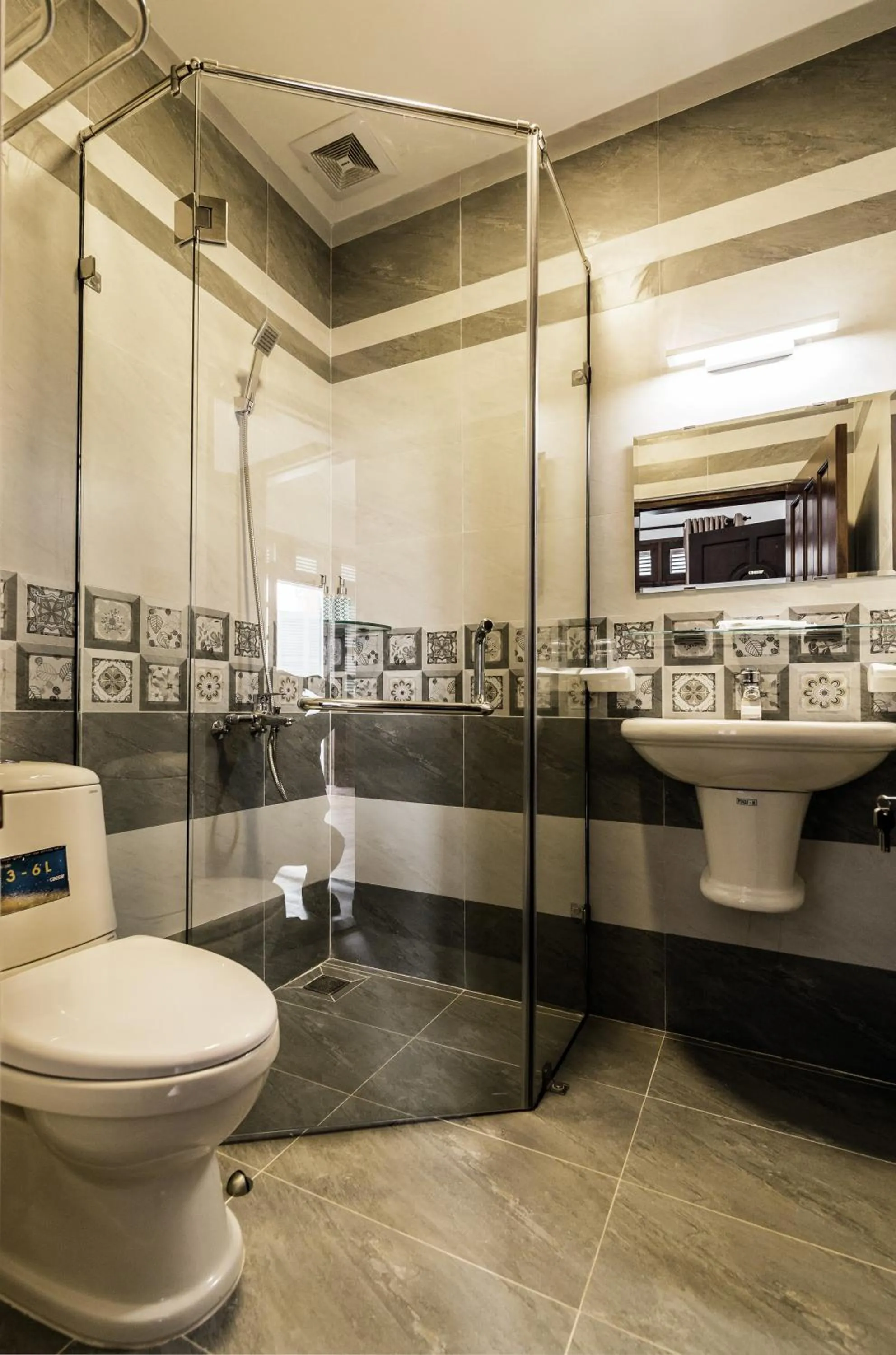 Bathroom in Dragon Dalat Villa