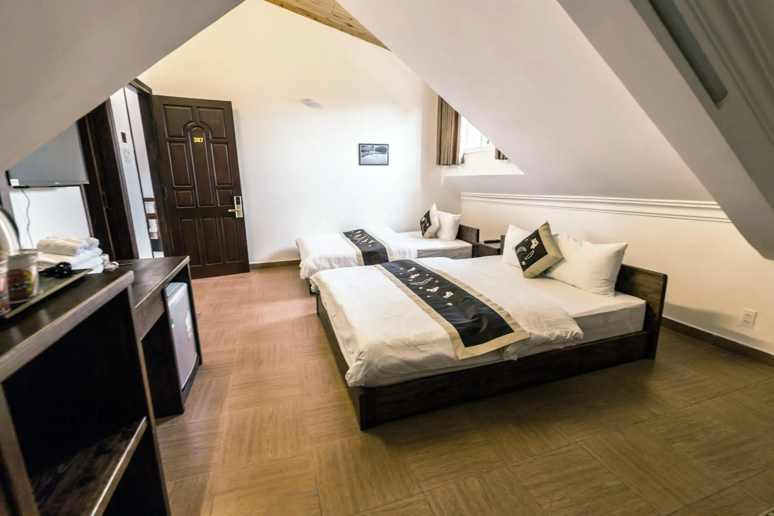 Standard Triple Room in Dragon Dalat Villa Standard Triple Room in Dragon Dalat Villa