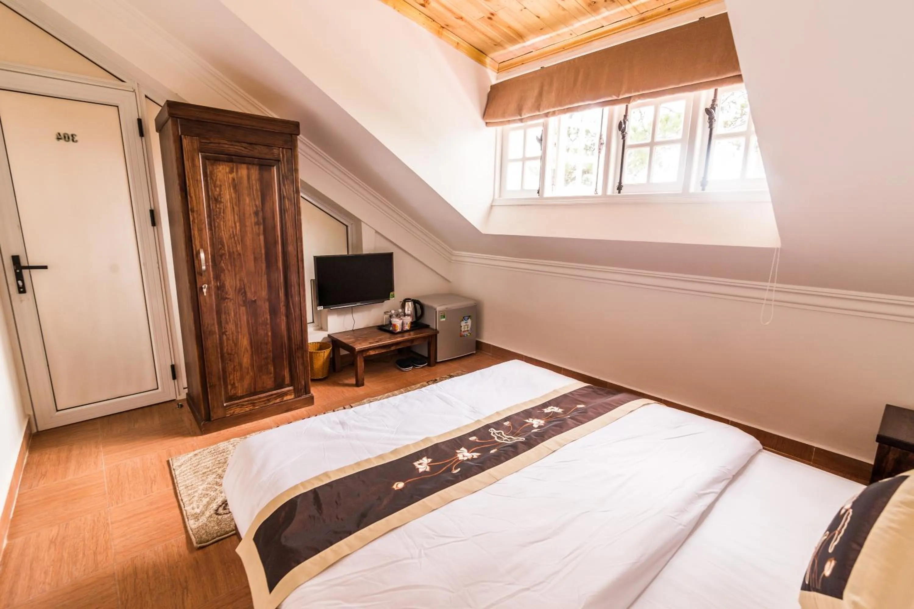 Photo of the whole room in Dragon Dalat Villa