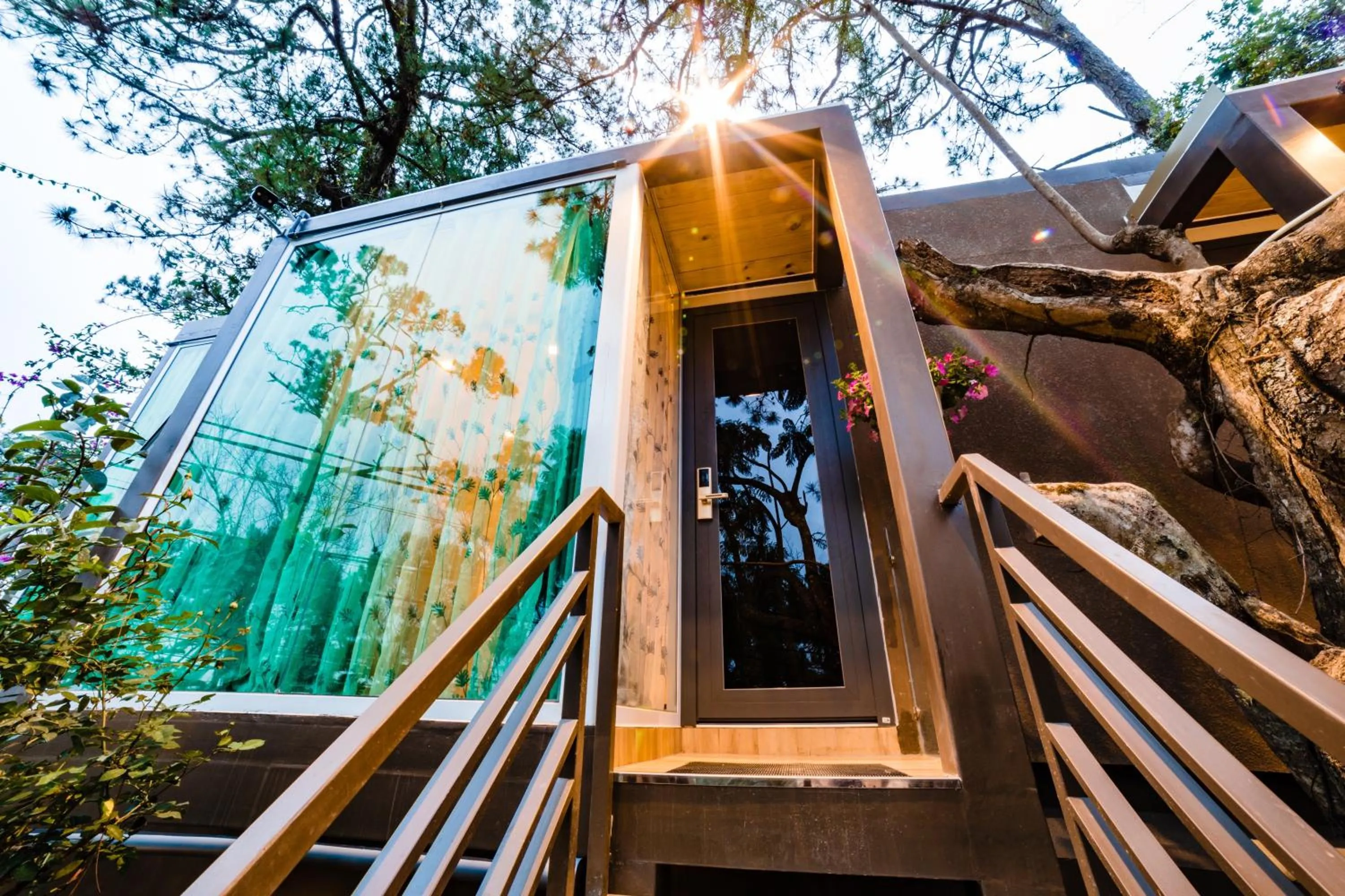 Facade/entrance in Dragon Dalat Villa