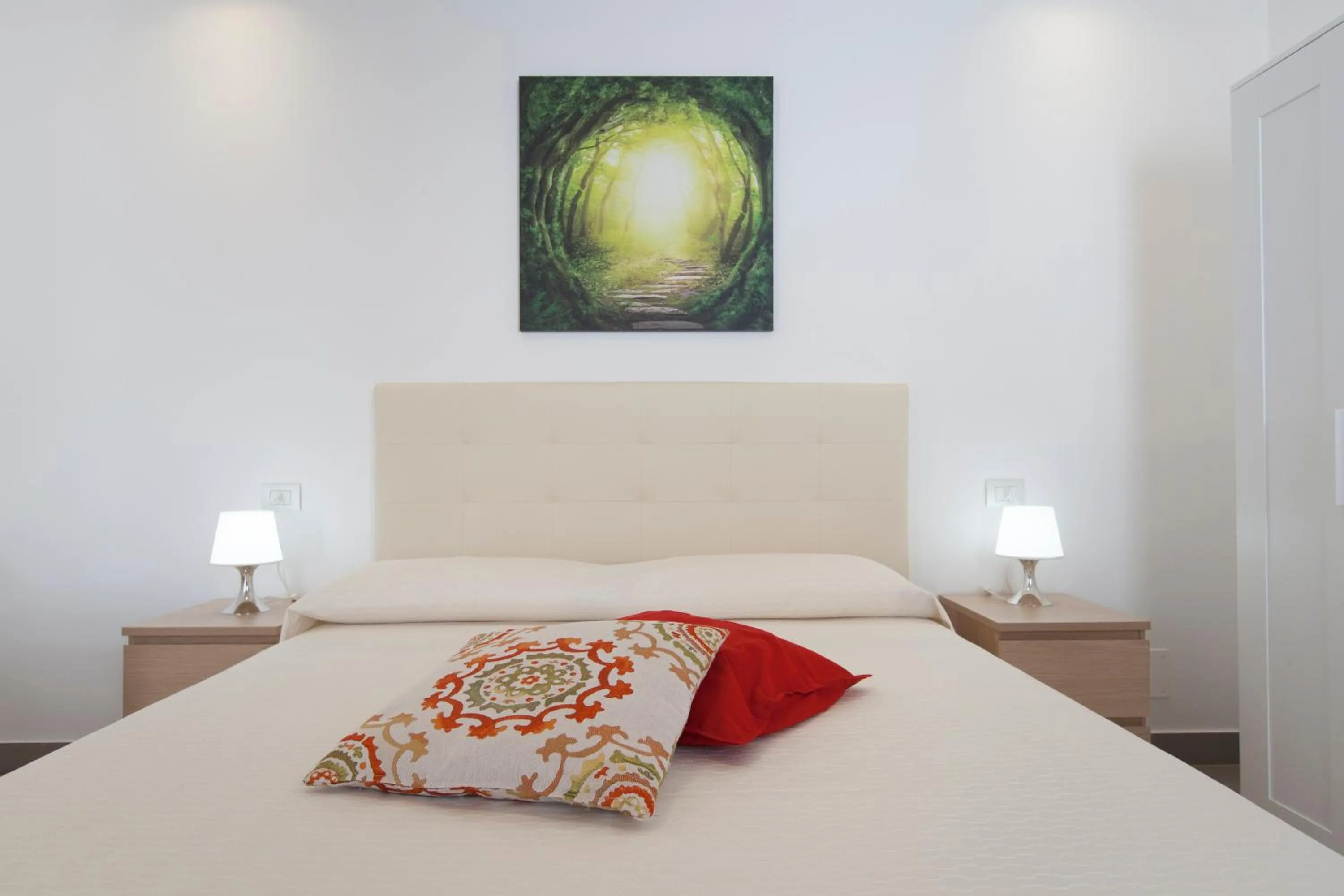 Decorative detail, Bed in San Nicola B&B