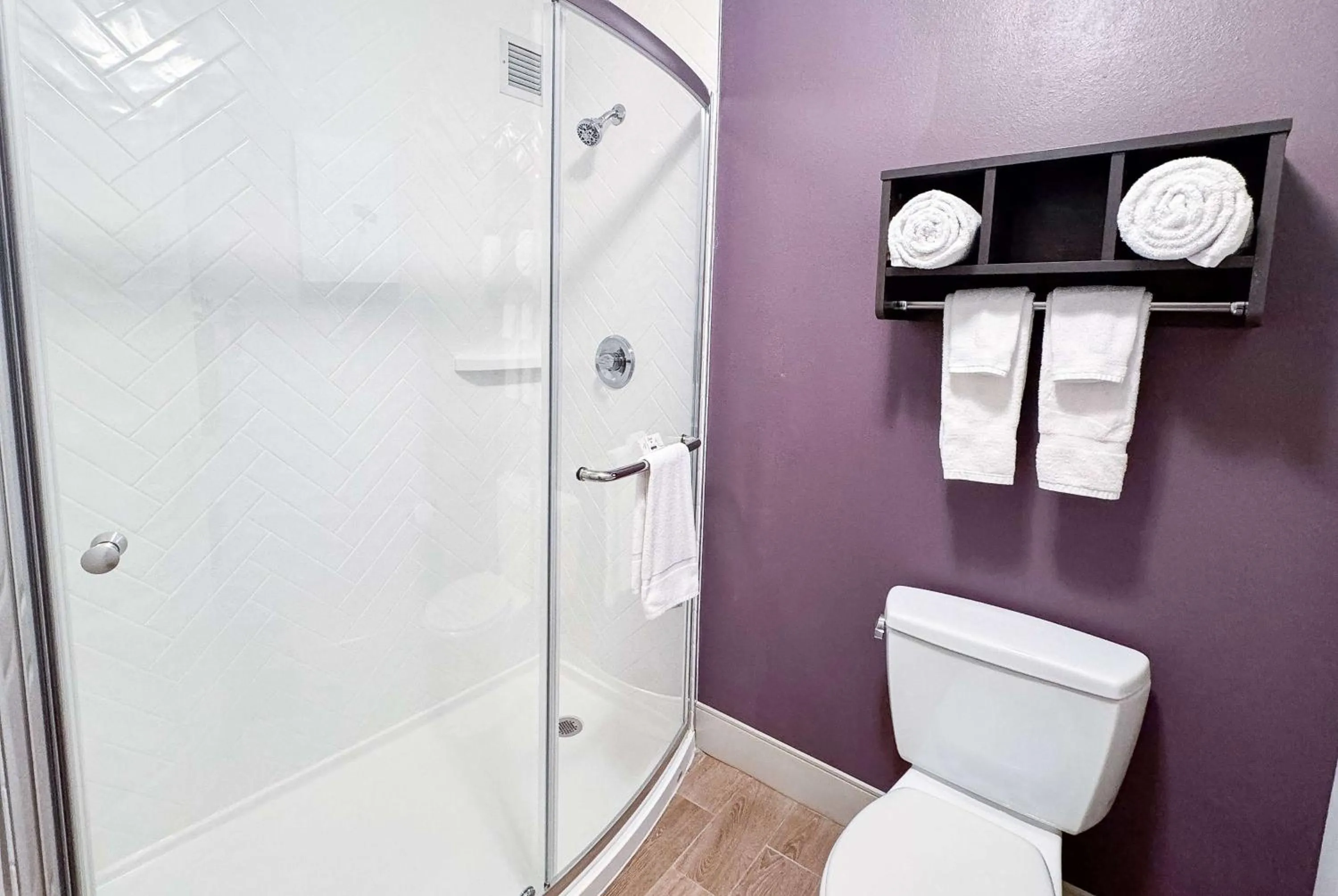 Photo of the whole room in La Quinta by Wyndham Cincinnati Airport Florence