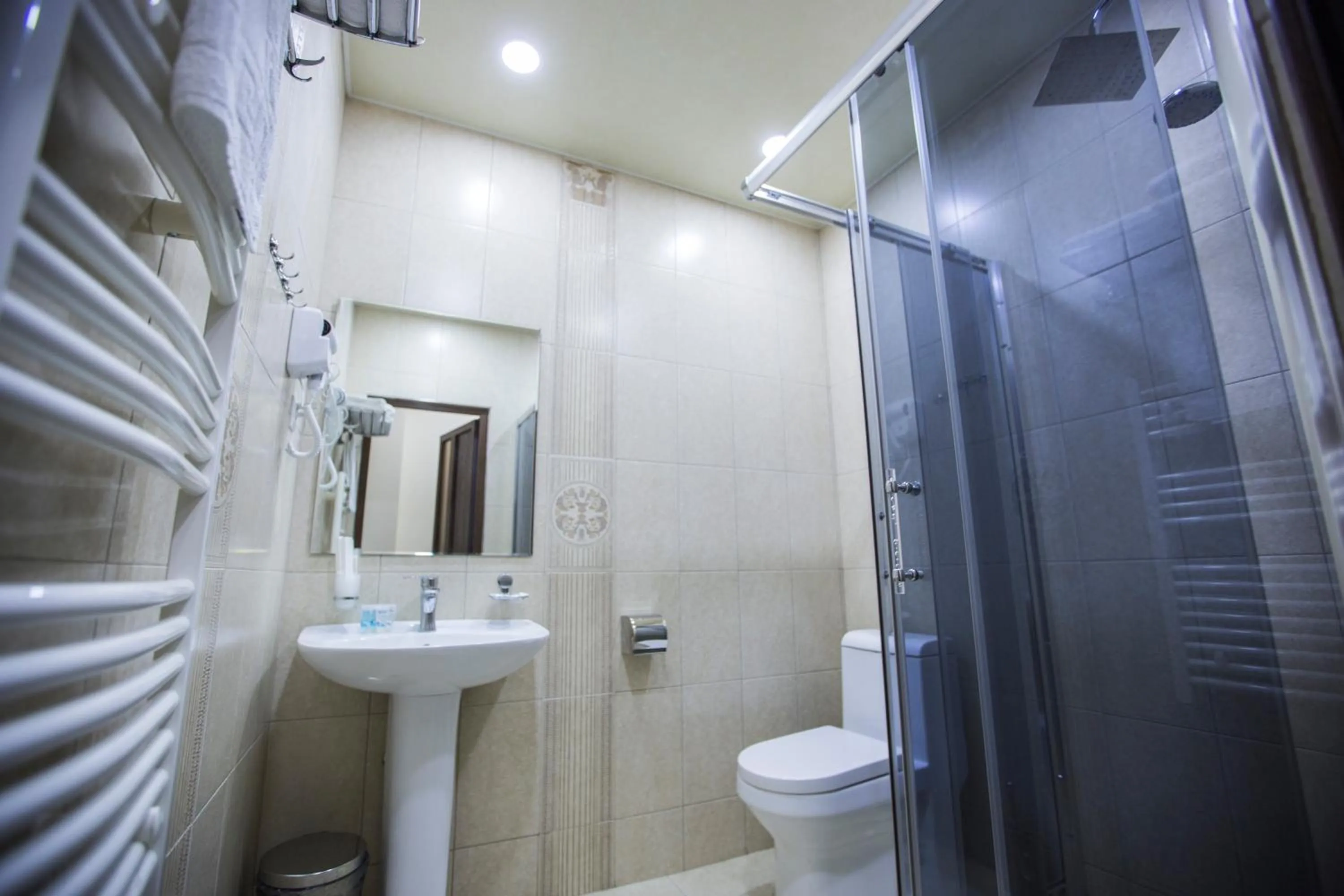 Shower in Hobby Hotel